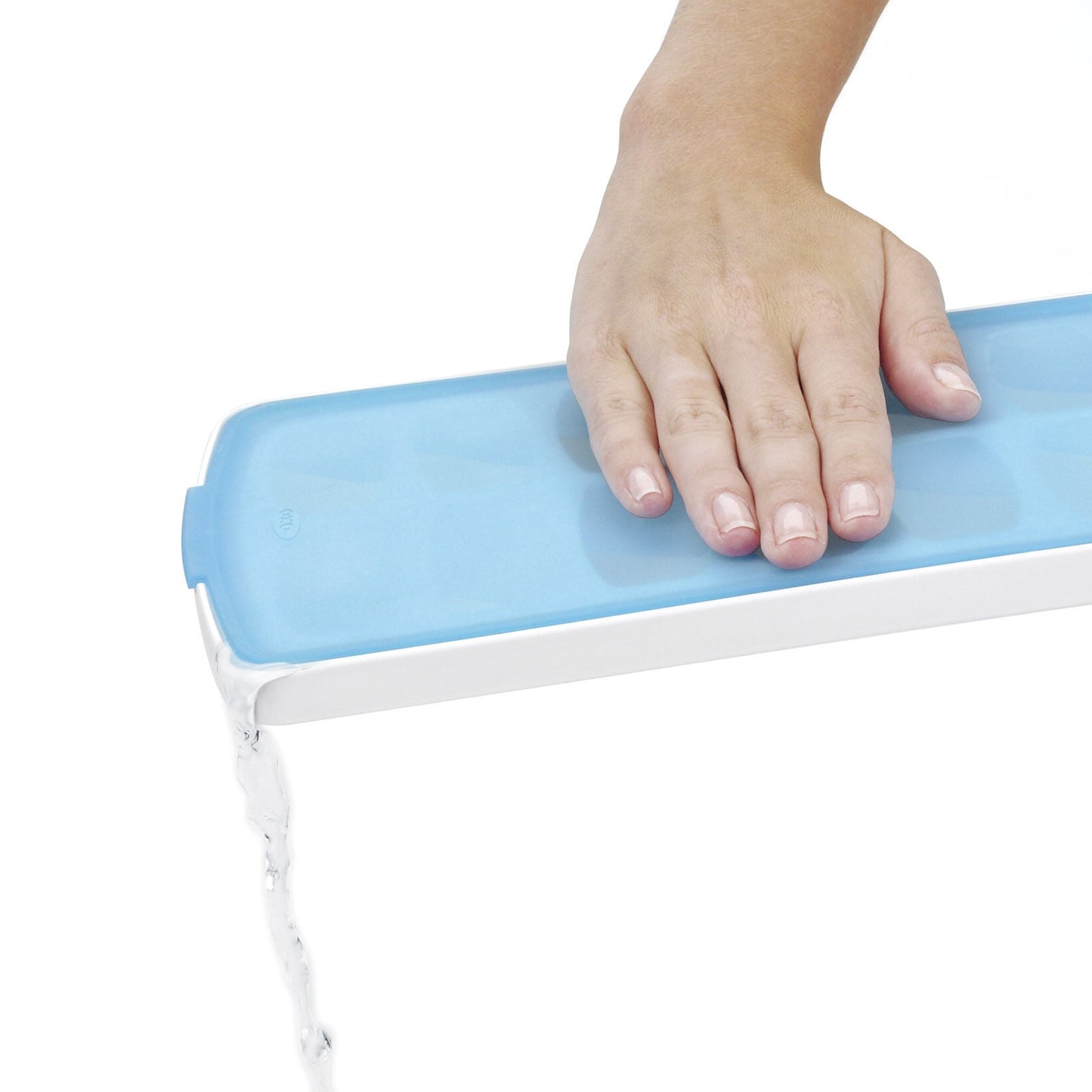 no-spill-ice-cube-tray-a3 1132080_2_no-spill_ice_cube_tray.jpg