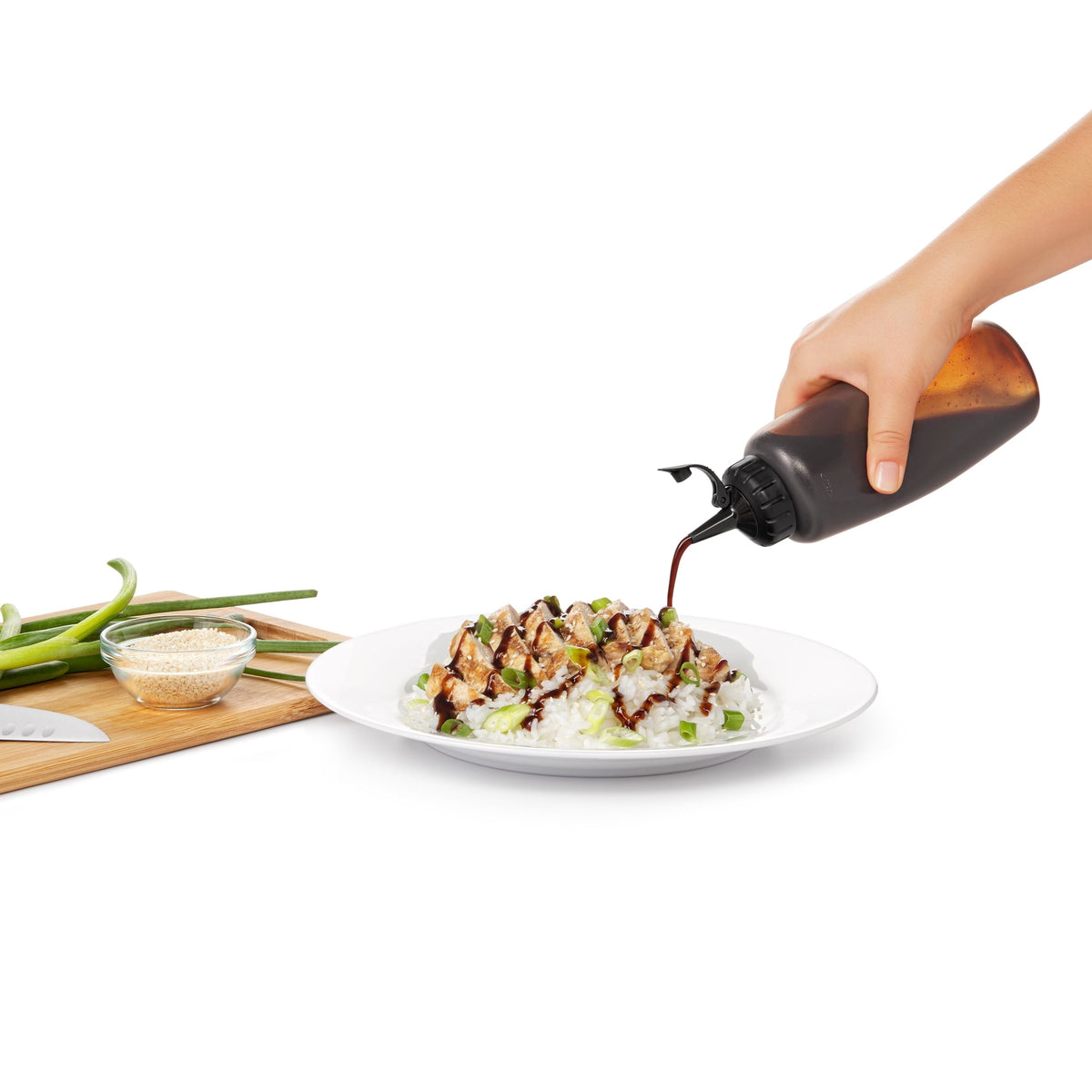 oxo-chef-s-squeeze-bottles-12-ounces-h4 gg_11219300_4d.jpg