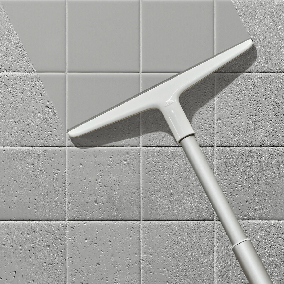 aluminum-extendable-squeegee-v7 gg_12397900_aluminumextsqueegee_pdp_02.jpeg
