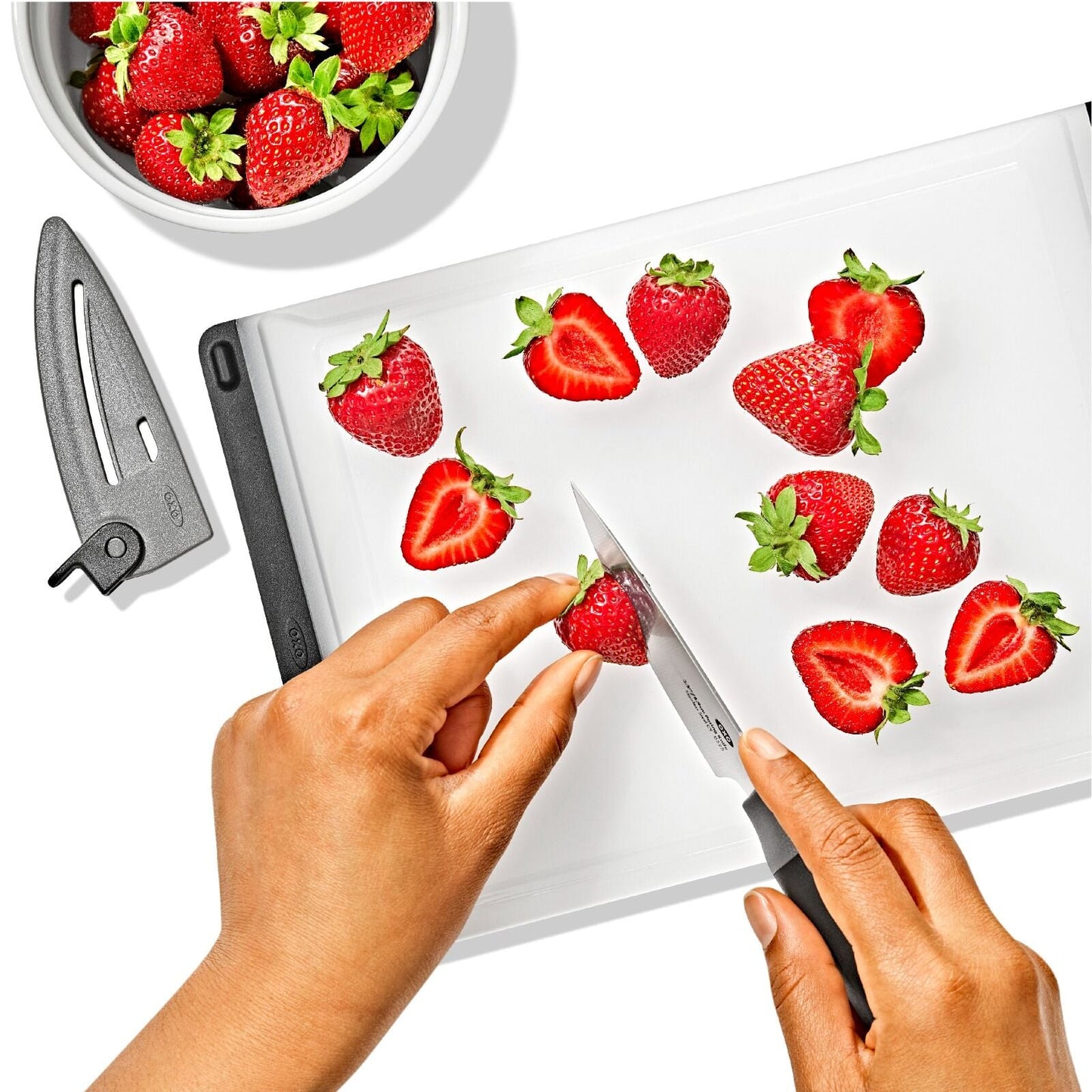 3-5-in-paring-knife-with-locking-sheath-r7 oxo_paring-knife-with-sheath_pdp_05.jpeg