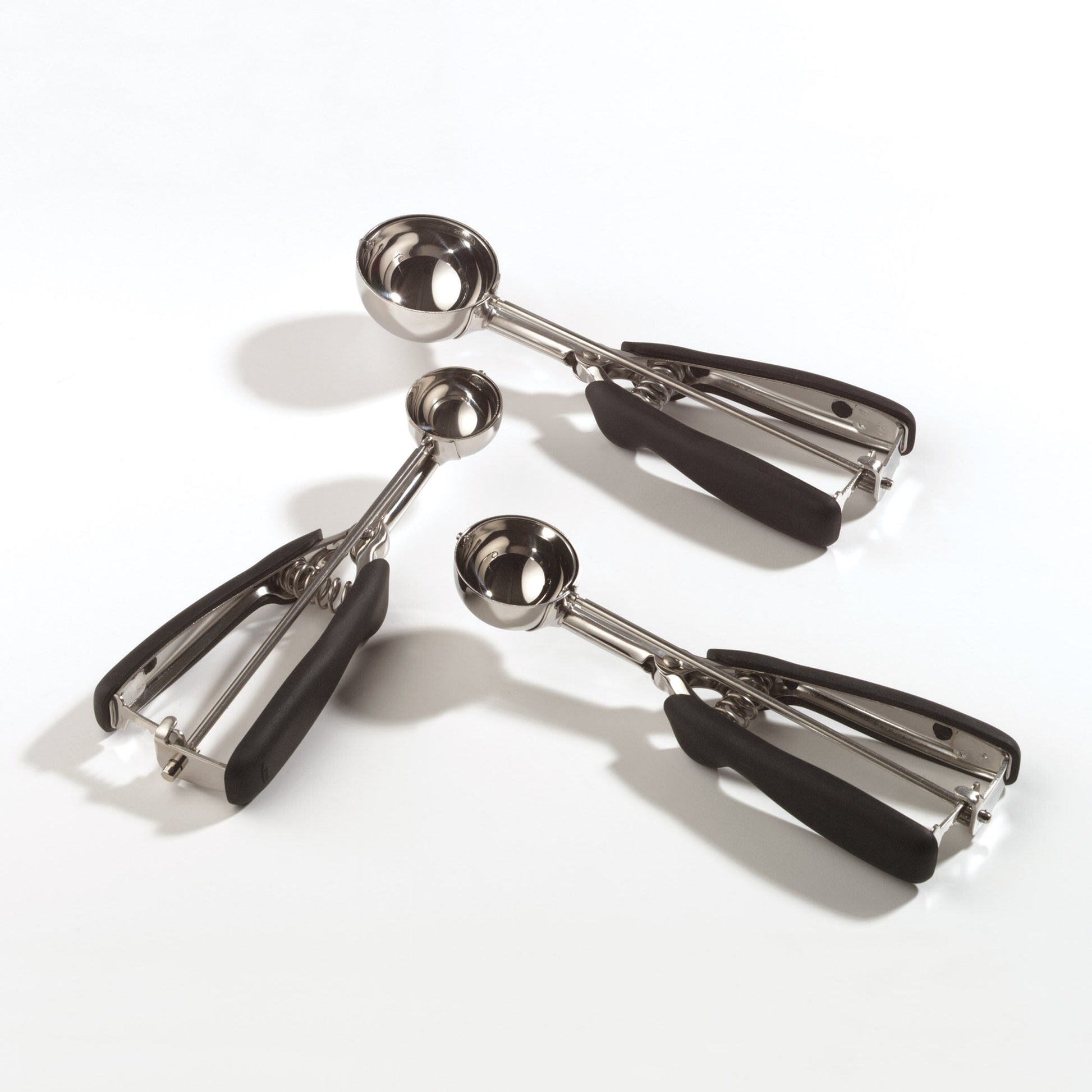 large-cookie-scoop-q1 1044082_3_large_cookie_scoop.jpg