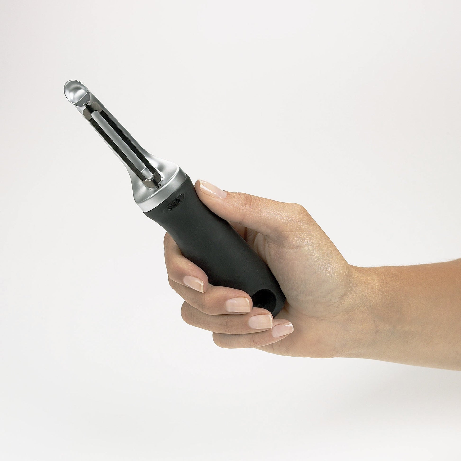 pro-swivel-peeler-r6 1057966_5_oxogoodgrips_proswivelpeeler.jpg