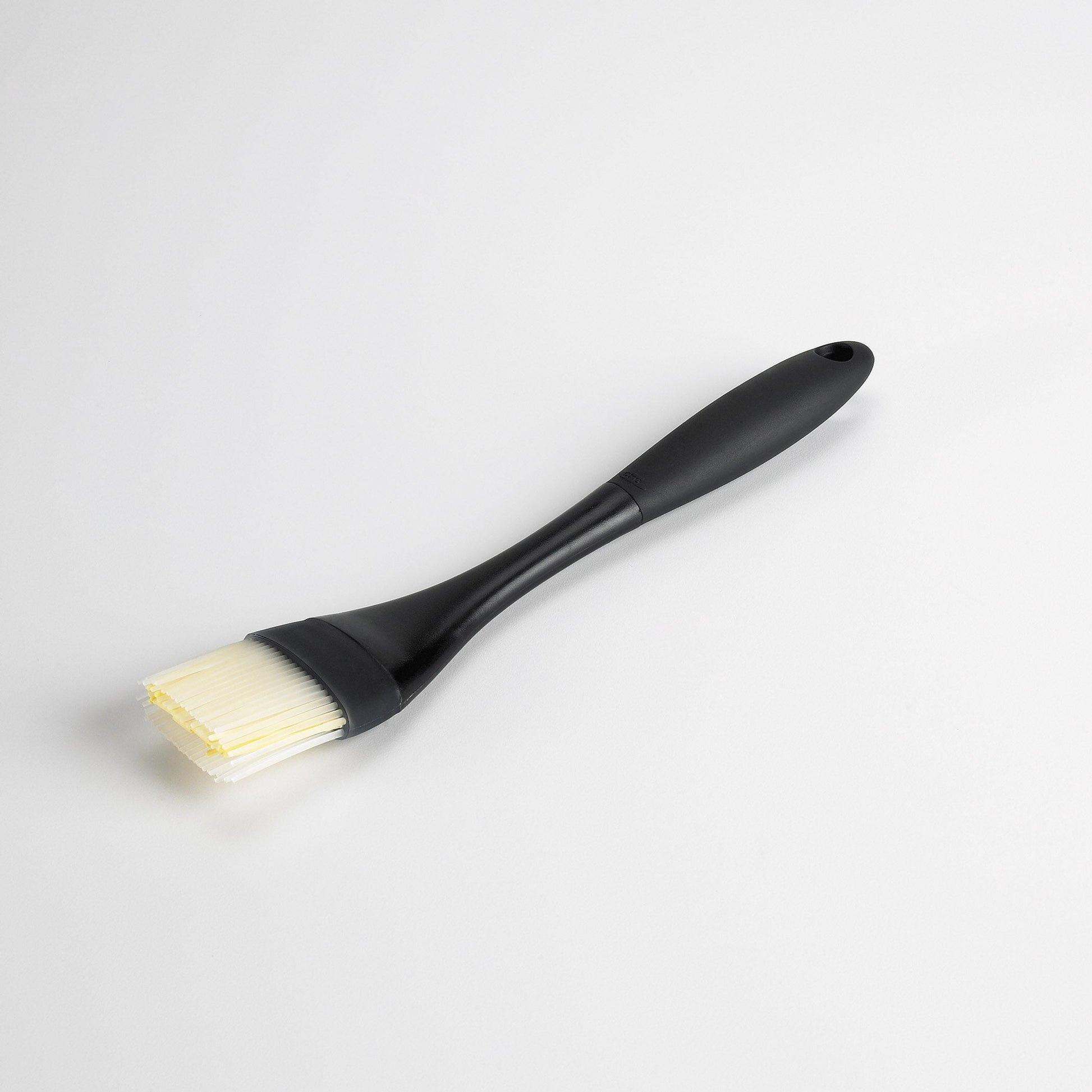silicone-basting-brush-a1 1071061_4_oxogoodgrips_siliconebastingbrush.jpg