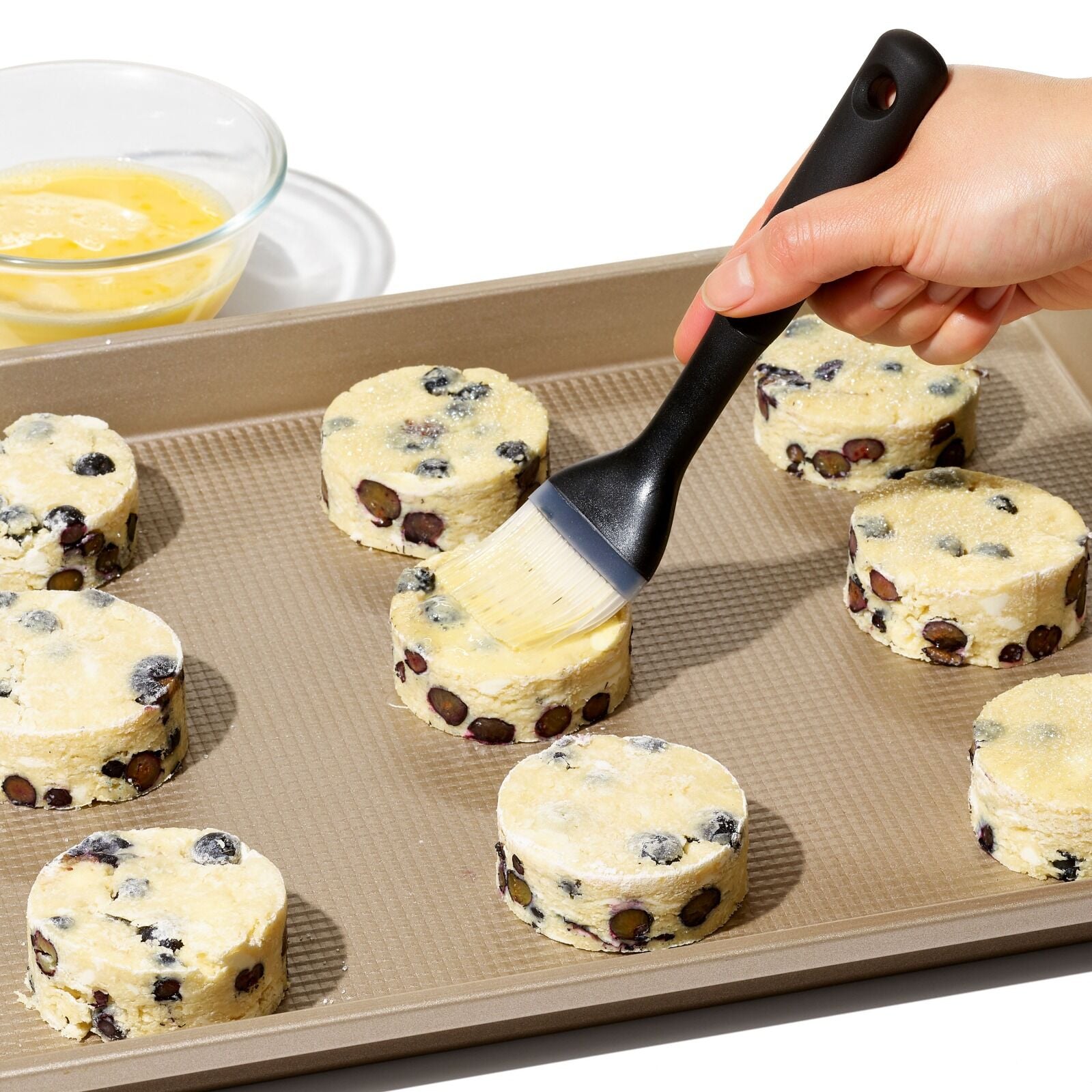 oxo-good-grips-silicone-pastry-brush-o0 1071062v1_detailed_product_view_5.jpeg