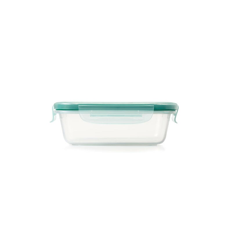 oxo-good-grips-3-cup-smart-seal-plastic-container-p7 11175300snap3cup1.jpg