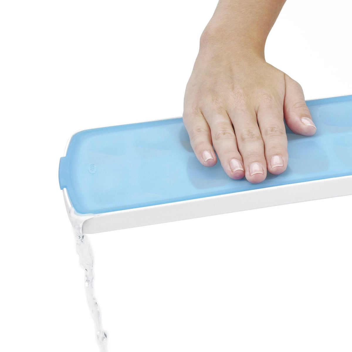 no-spill-ice-cube-tray-a3 1132080_2_no-spill_ice_cube_tray.jpg