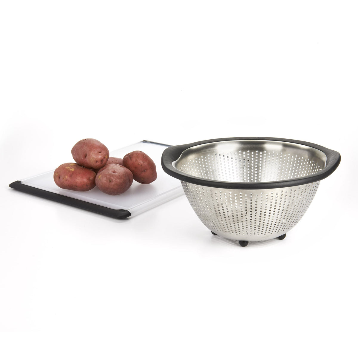 5-quart-stainless-steel-colander-j1 1134700_4_oxogoodgrips_5qtstainlesssteelcolander.jpg