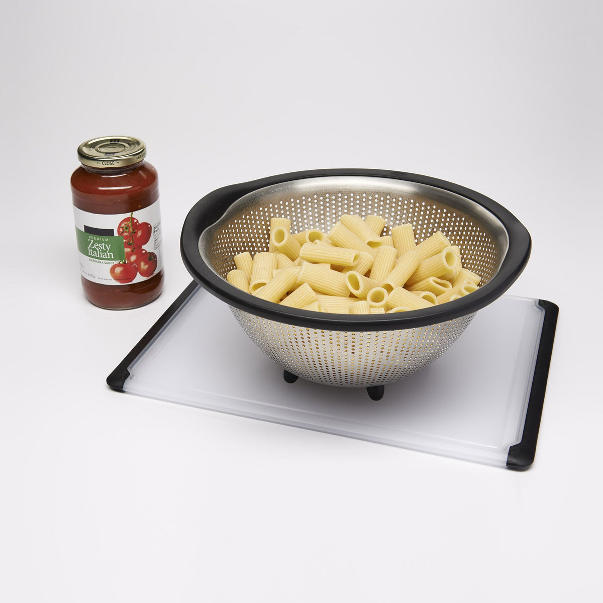 5-quart-stainless-steel-colander-j1 1134700_5_oxogoodgrips_5qtstainlesssteelcolander.jpg