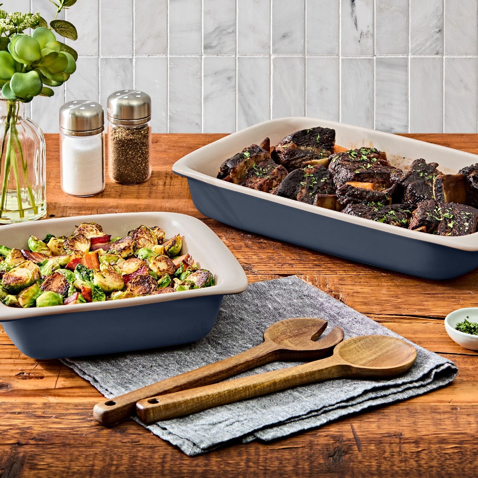 3-qt-rectangular-stoneware-baking-dish-e4 11428500_30.jpg