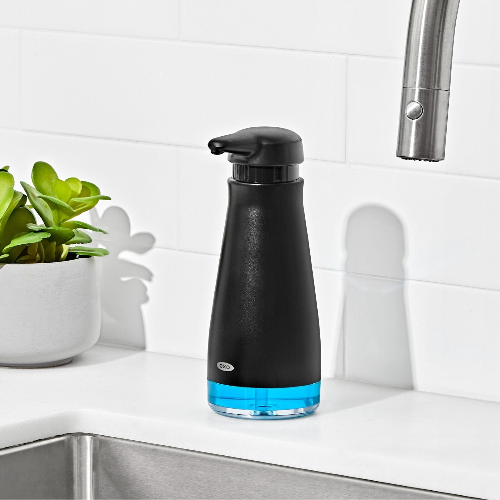 stainless-steel-soap-dispenser-black-h9 12427000_27.jpg