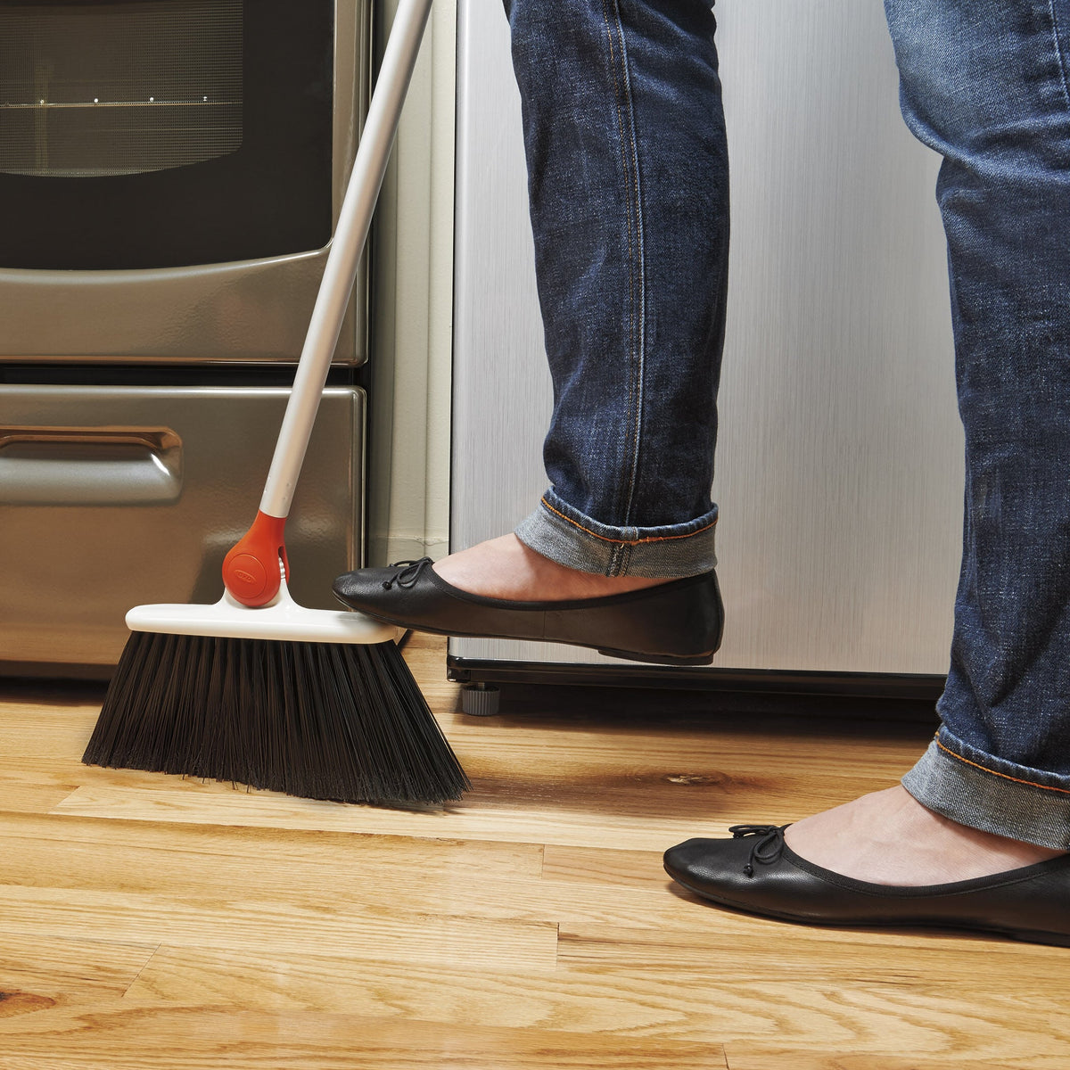 any-angle-broom-i5 1336580_6_any-angle_broom.jpg