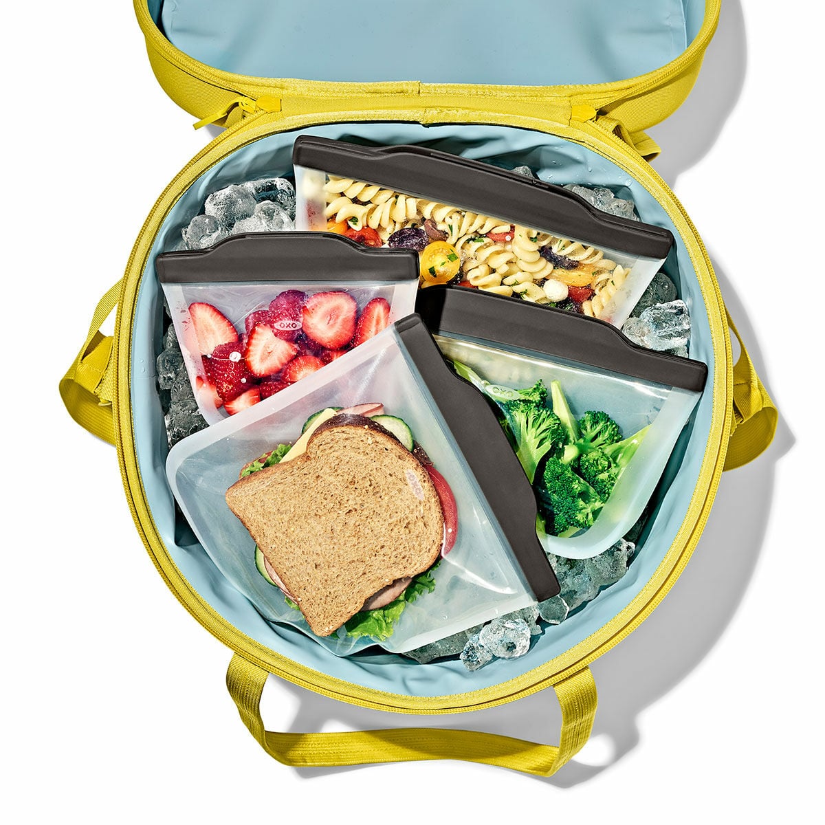outdoor-silicone-reusable-stand-up-bag-quart-32-oz-o7 9112900_silicone_stand-up_quart_32oz_02.jpg