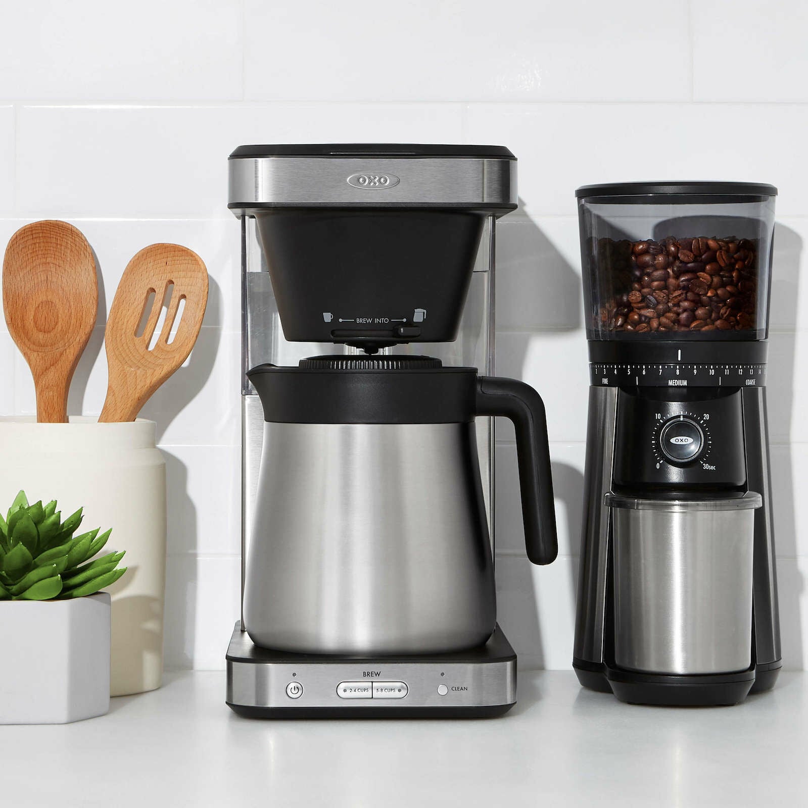 8-cup-coffee-maker-n4 br_8718800_071520_5_rgb_1_.jpg