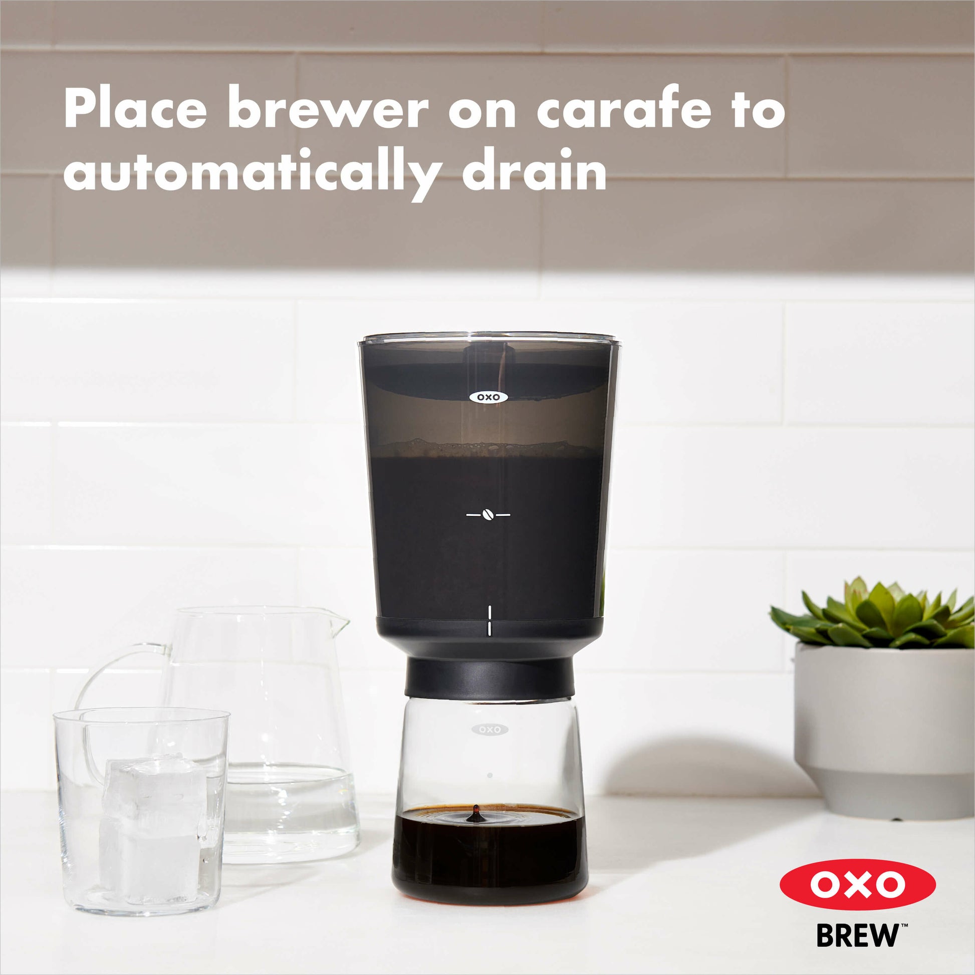 compact-cold-brew-coffee-maker-v0 brew_11237500_8_1_.jpg