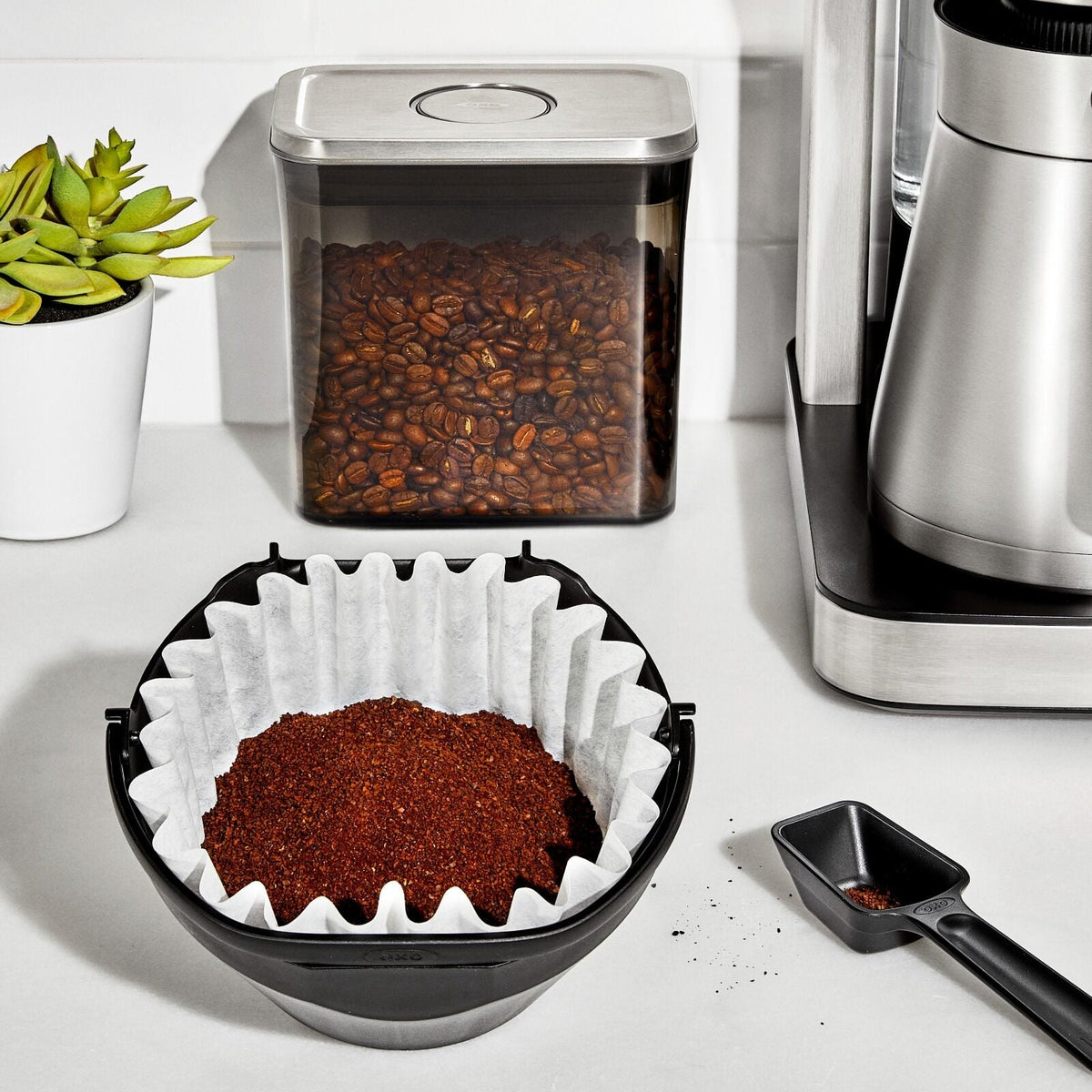 commercial-basket-style-large-coffee-filters-s3 brew_11358800_12cupcoffeefilter_pdp_02.jpg