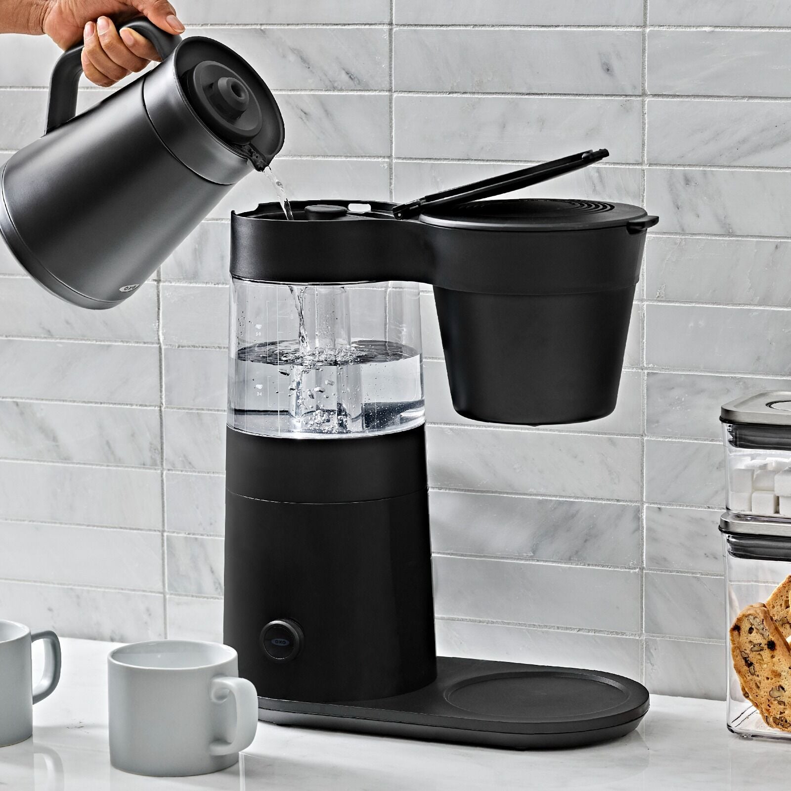9-cup-coffee-maker-matte-black-n2 brew_8725000_9-cup-coffee-maker-black_pdp_04.jpeg