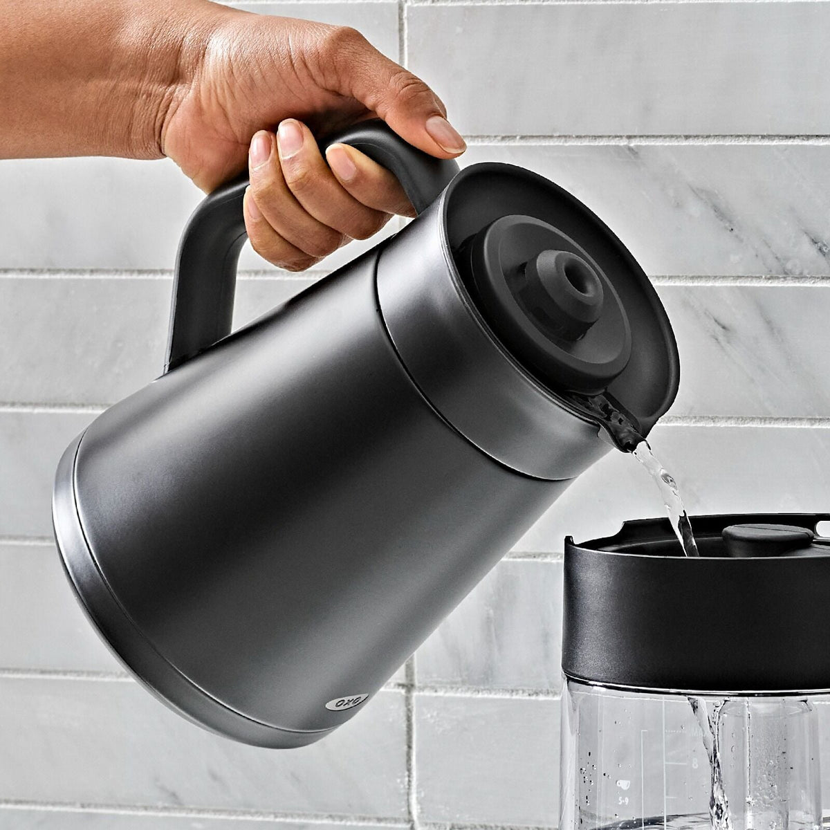 replacement-carafe-for-9-cup-coffee-maker-matte-black-p7 brew_8725100_9-cup-coffee-maker-black-carafe_pdp_04_1_.jpeg
