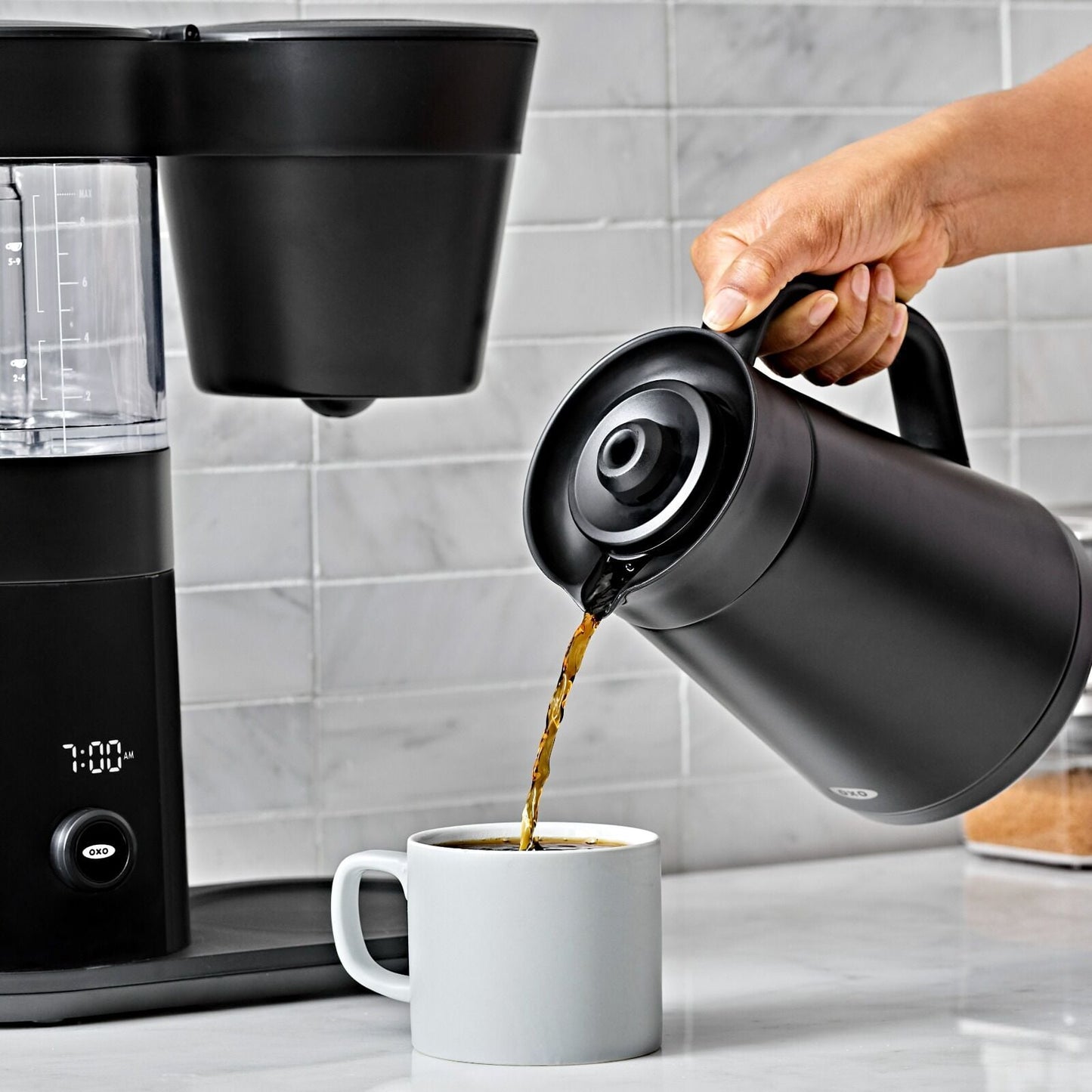 9-cup-coffee-maker-matte-black-n2 brew_9-cup-coffee-maker-black_pdp_07.jpeg