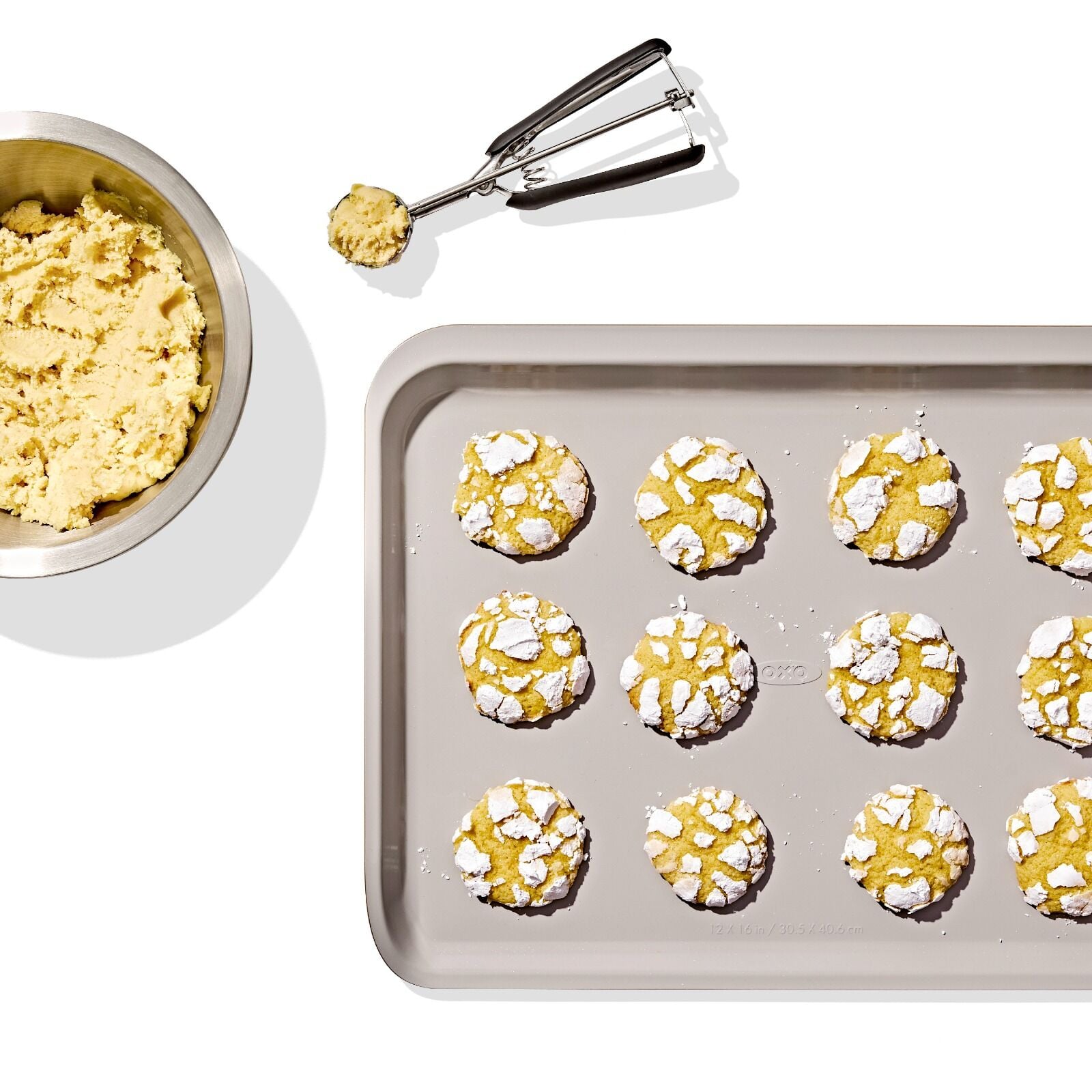 non-stick-pro-ceramic-coated-metal-bakeware-cookie-sheet-biscuit-d7 c3946024-e338-40f6-8233-80d425b1e6dc.jpeg