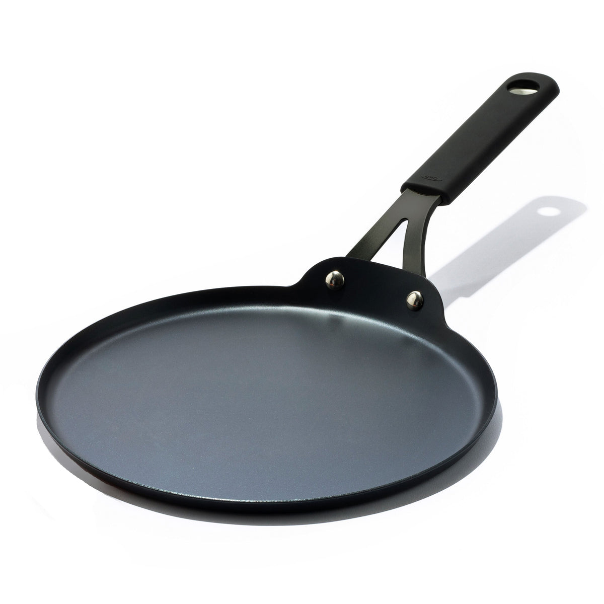 obsidian-carbon-steel-10-inch-crepe-pan-with-silicone-sleeve-v5 cc005102-001-1.jpg
