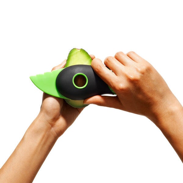 3-in-1-avocado-slicer-v9 exnhmru3fbt06ejbfoge.jpg