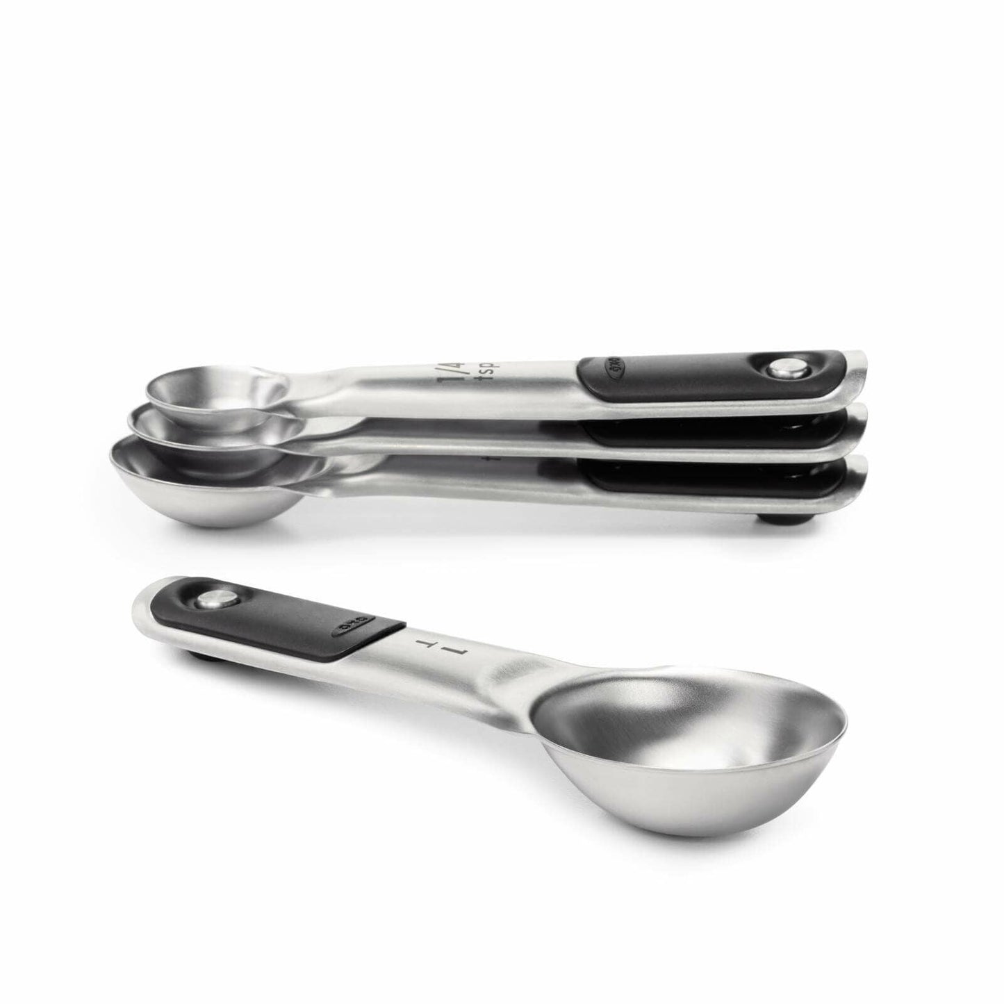 stainless-steel-measuring-cups-and-spoons-set-r1 gg_11180500_1a.jpg