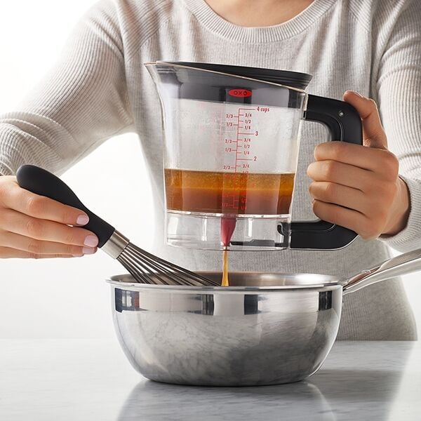 oxo-good-grips-good-gravy-fat-separator-4-cup-a7 gg_11198900_4.jpg
