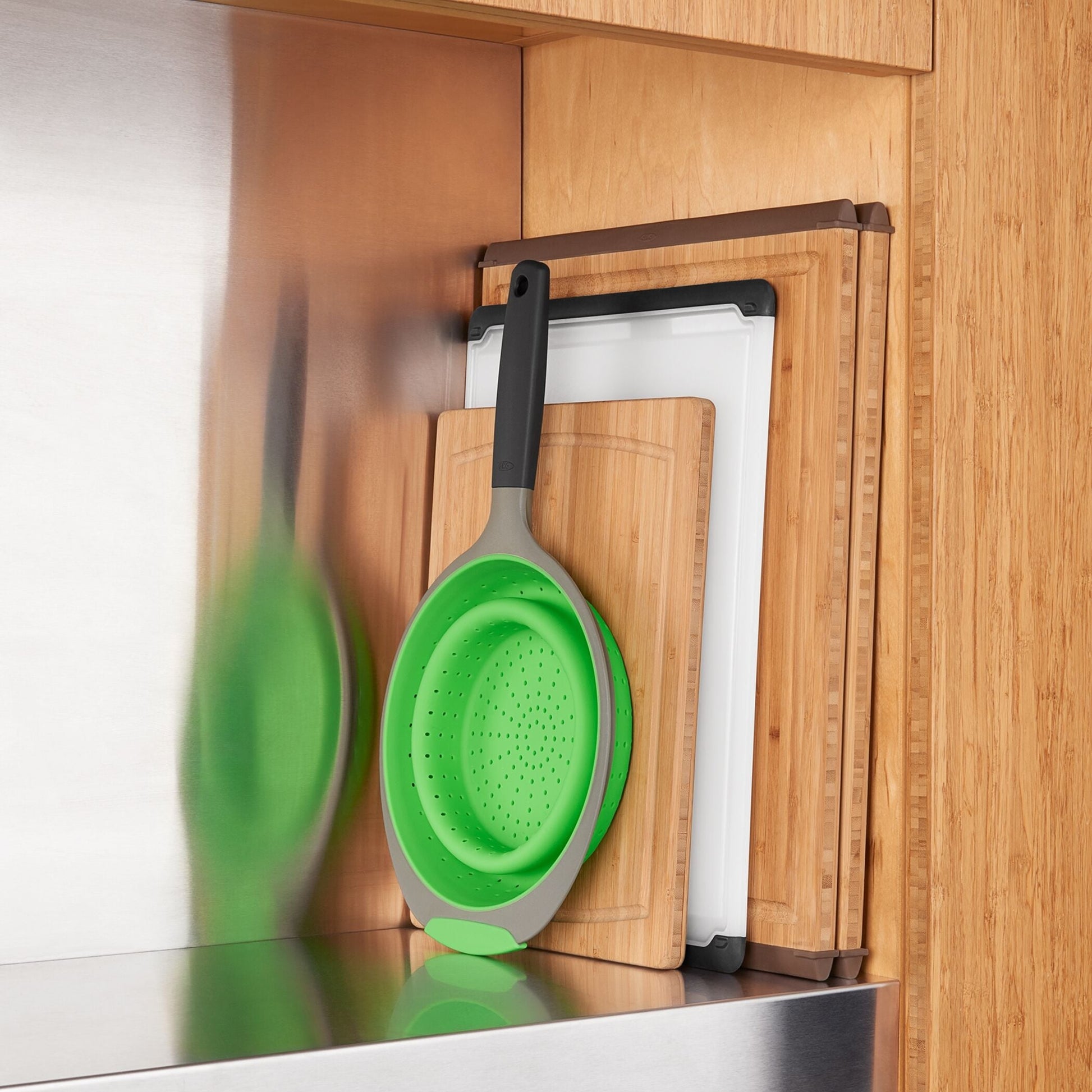silicone-collapsible-strainer-2-0-qt-e4 gg_11208300_9.jpg
