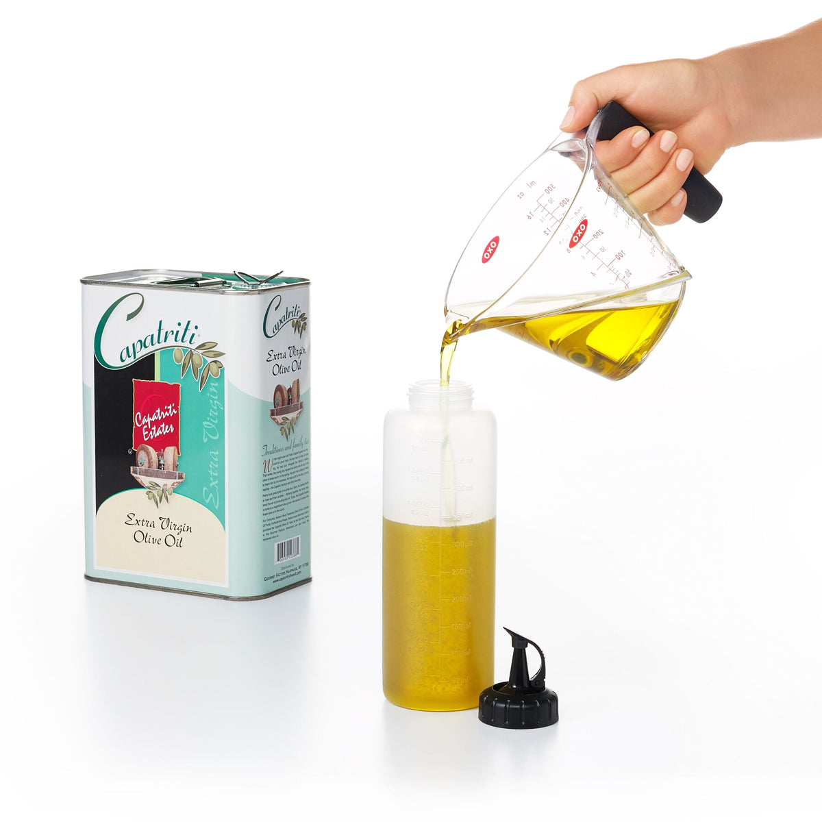 oxo-chef-s-squeeze-bottles-12-ounces-h4 gg_11219300_4.jpg