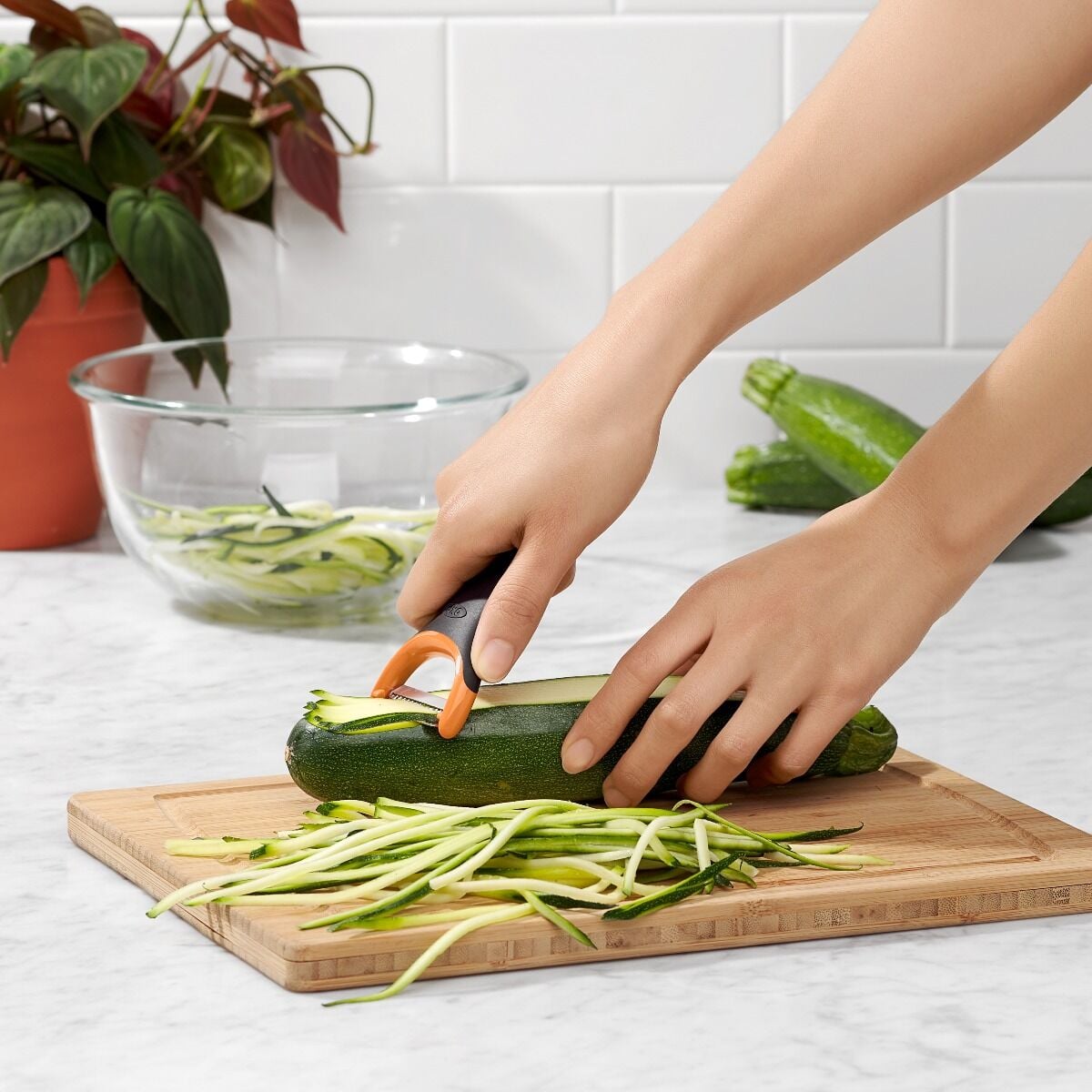 3-piece-prep-peeler-set-assorted-blades-t2 gg_11244100_4c_3.jpg