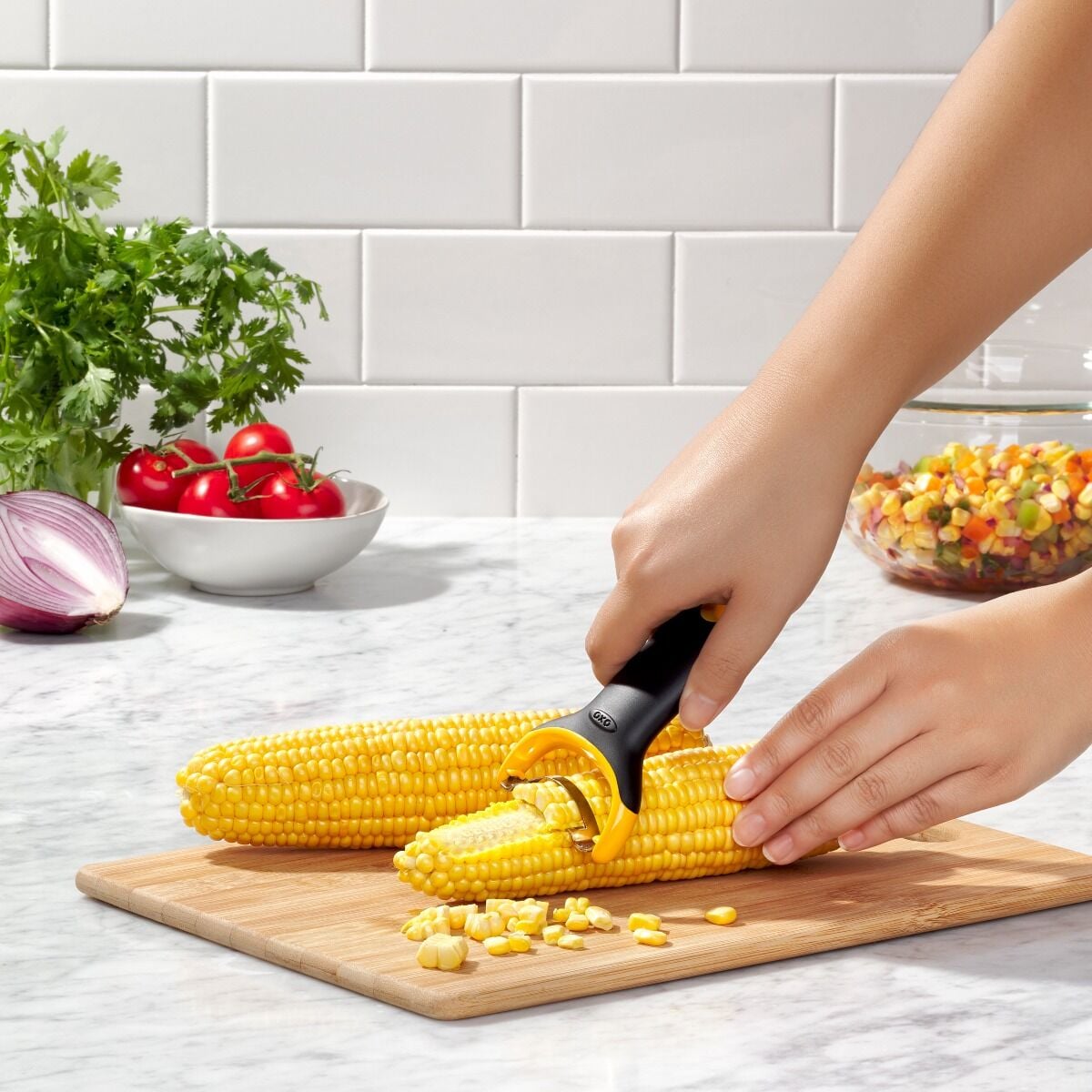 corn-prep-peeler-s3 gg_11244400_4.jpg