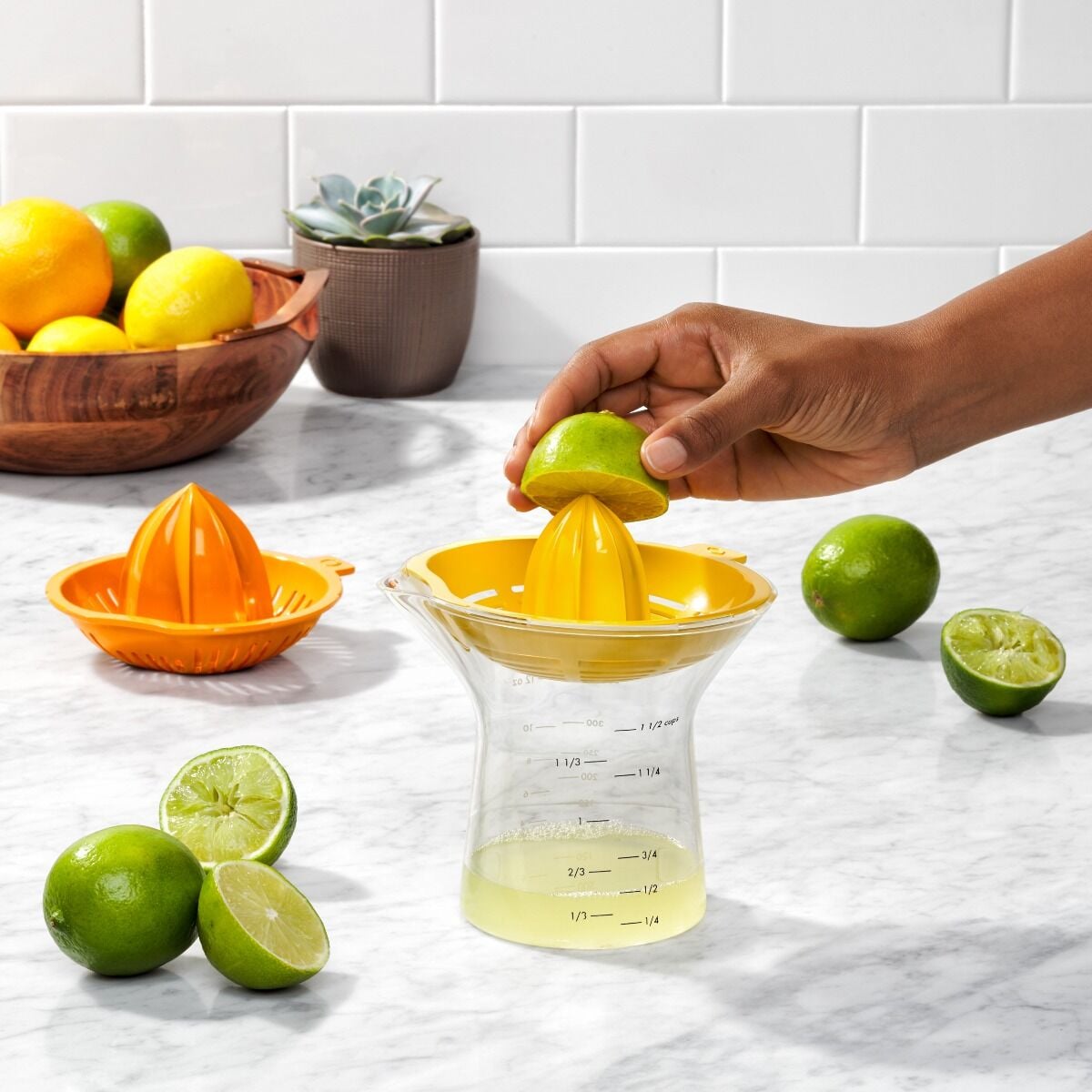 2-in-1-citrus-juicer-m5 gg_11263400_4d_1.jpg