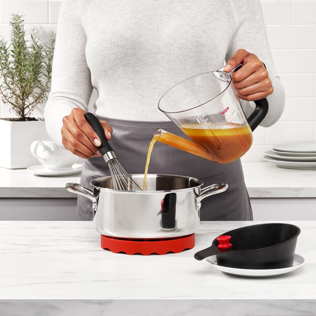 4-cup-fat-separator-r2 gg_11273200_4b.jpg