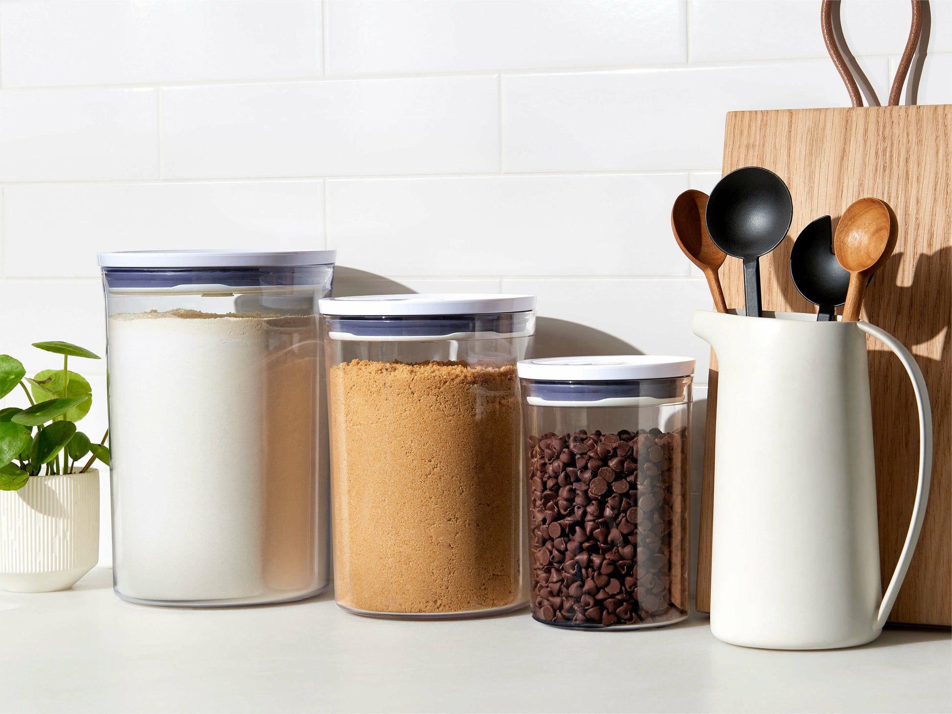 3-piece-pop-round-canister-graduated-set-l2 gg_11284000_082520_03_1_.jpg