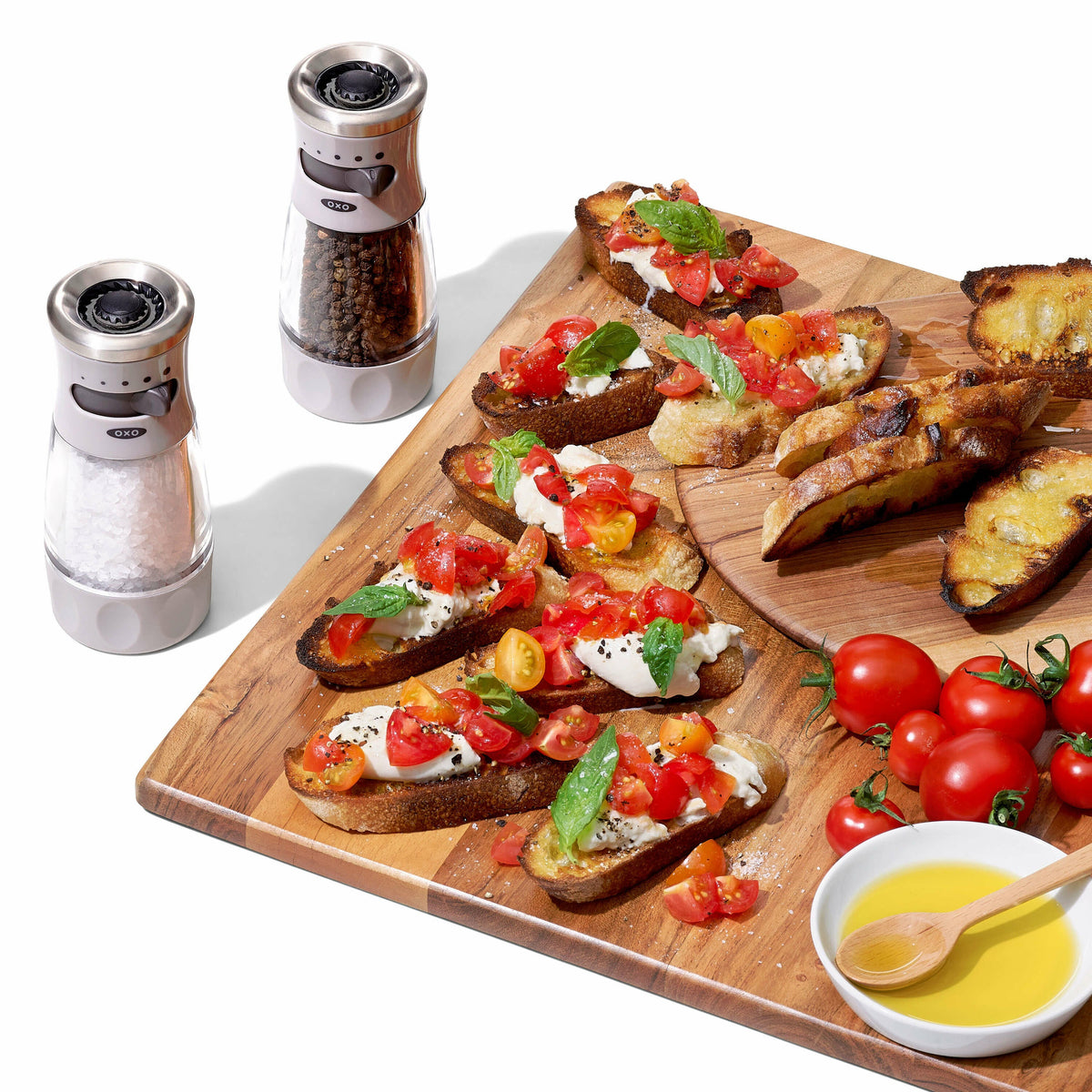 contoured-mess-free-pepper-grinder-i8 gg_11312500_9a_w_rgb_1_.jpg