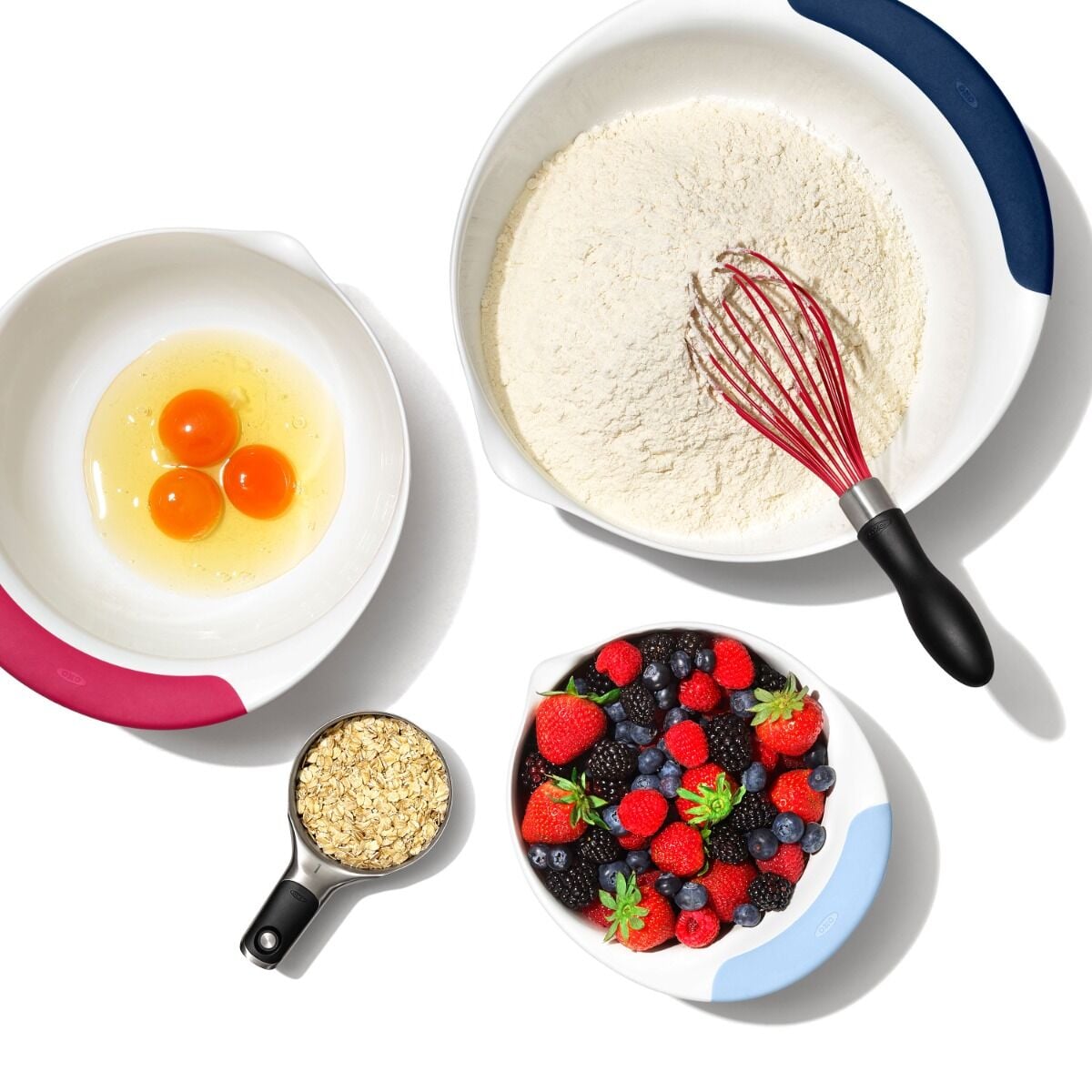 3-piece-mixing-bowl-set-new-colored-handles-l2 gg_11323100_012021_11_p_rgb_1.jpg