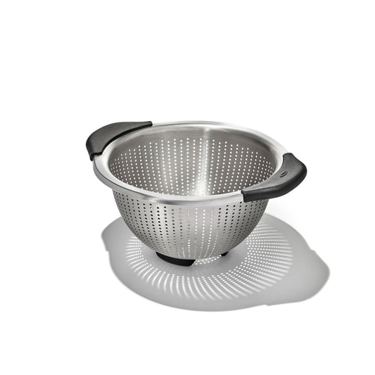 stainless-steel-3-qt-2-8l-colander-k4 gg_11330800_stainlesssteelcolander3qt_02_rgb.jpg
