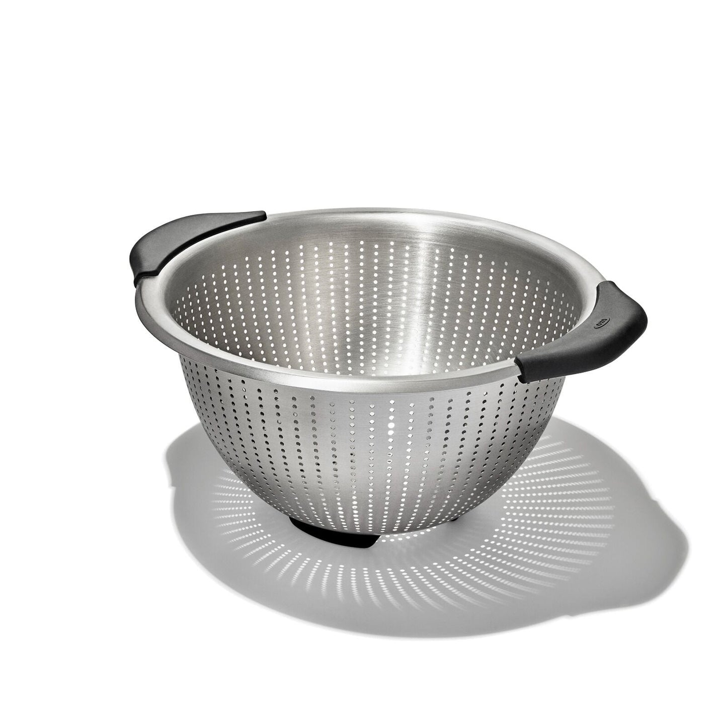 5-qt-stainless-steel-colander-g5 gg_11330900_stainlesssteelcolander5qt_02_rgb.jpg