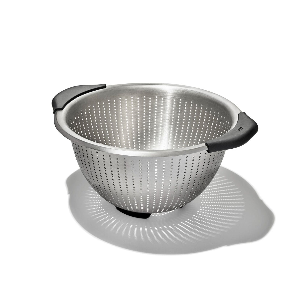 5-qt-stainless-steel-colander-g5 gg_11330900_stainlesssteelcolander5qt_02_rgb.jpg