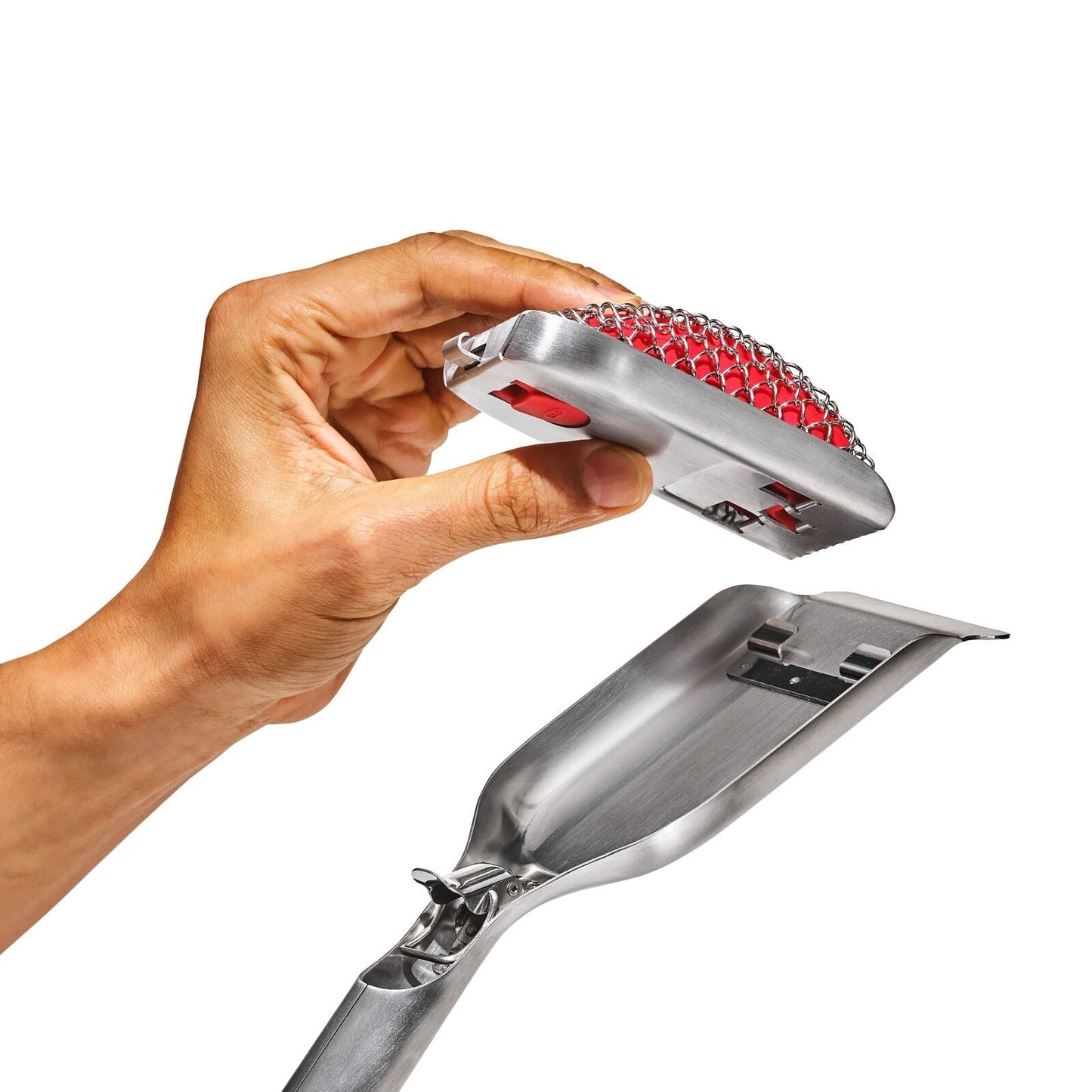 coiled-grill-brush-with-replaceable-head-c2 gg_11356300_coiledgrillbrush_04_p.jpg
