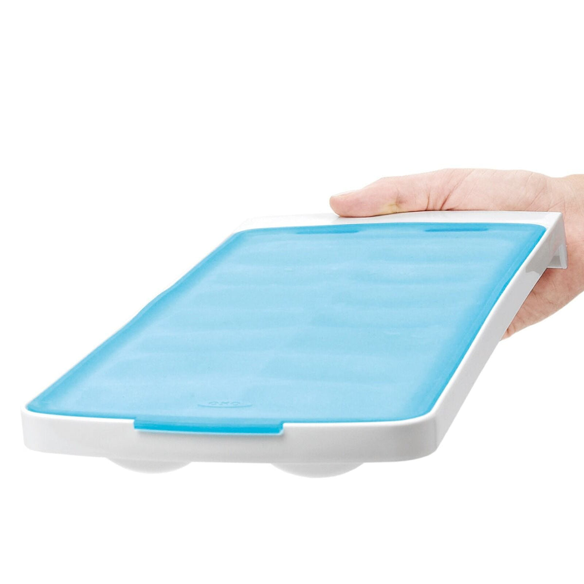 no-spill-ice-cube-tray-2-pack-u0 gg_11362000_nospillicecubetray2pk_pdp_03.jpg