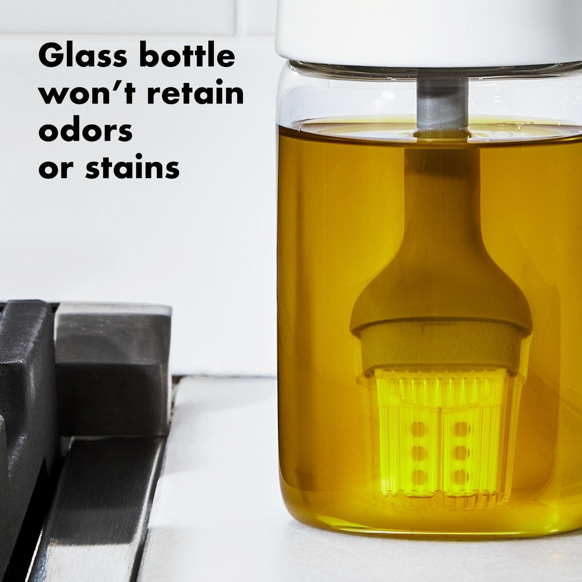 glass-oil-bottle-and-silicone-brush-set-x7 gg_11380400_glassoilbottleandbrush_apdp_03.jpg