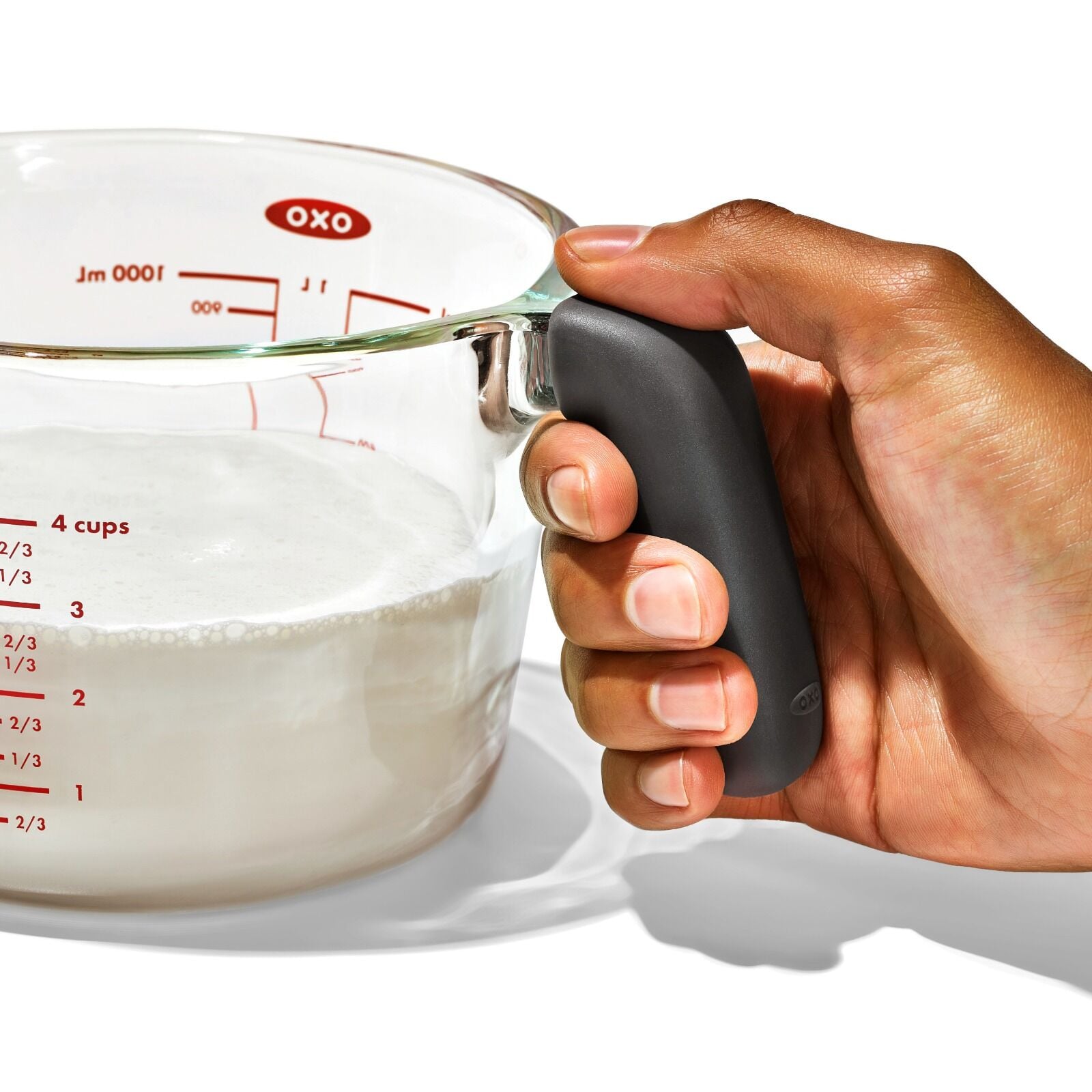 4-cup-glass-measuring-cup-j5 gg_11382000_4cupglassmeasuringcup_pdp_04.jpg