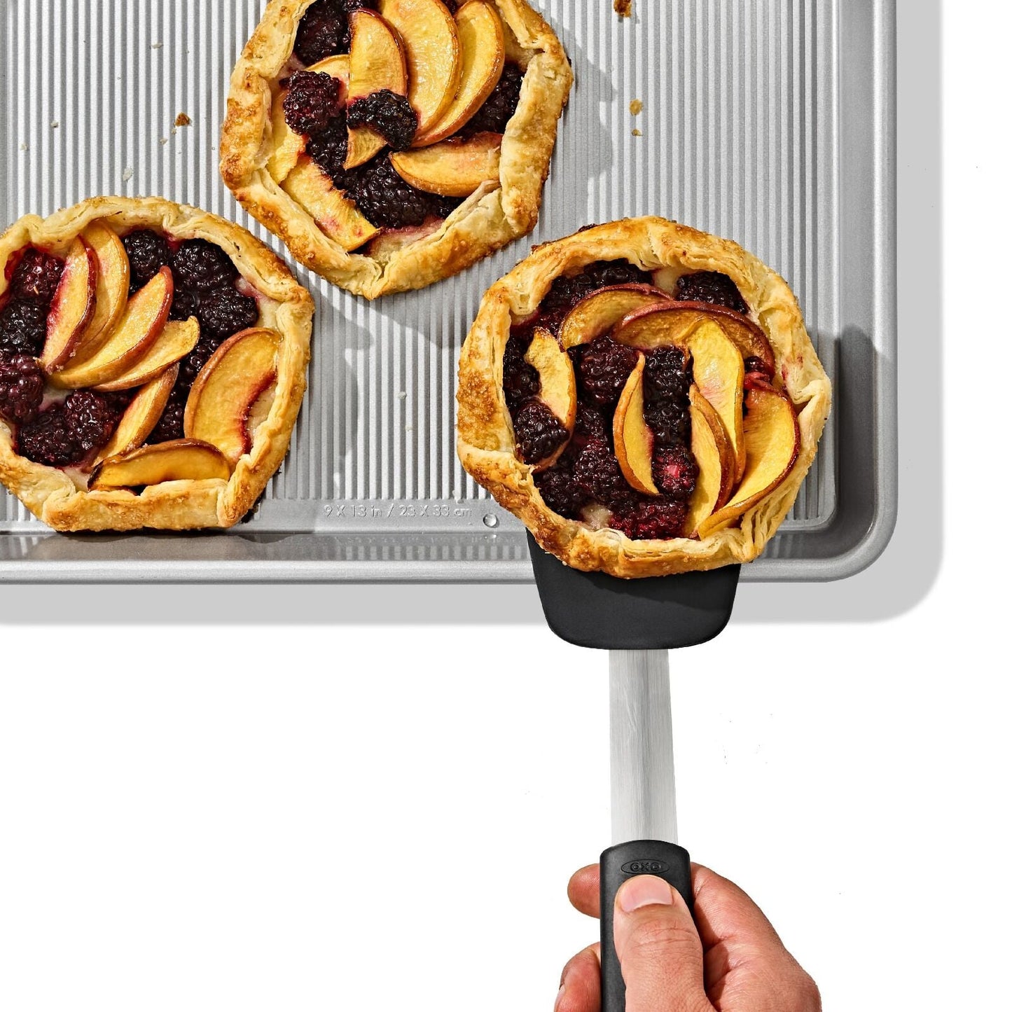 non-stick-pro-clear-coated-jelly-roll-pan-t6 gg_11435000_jelly-roll-pan_pdp_02.jpeg