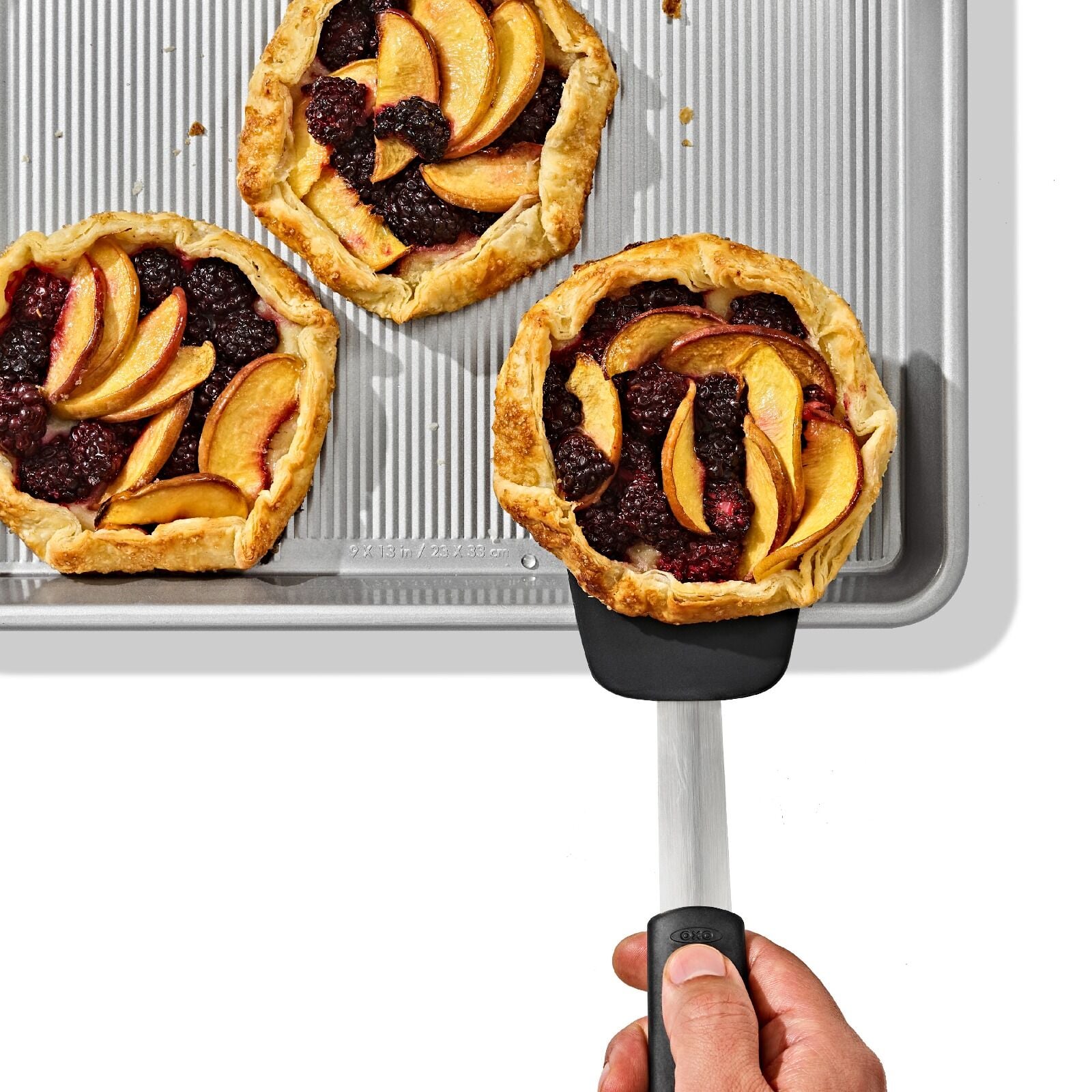 non-stick-pro-clear-coated-jelly-roll-pan-t6 gg_11435000_jelly-roll-pan_pdp_02.jpeg