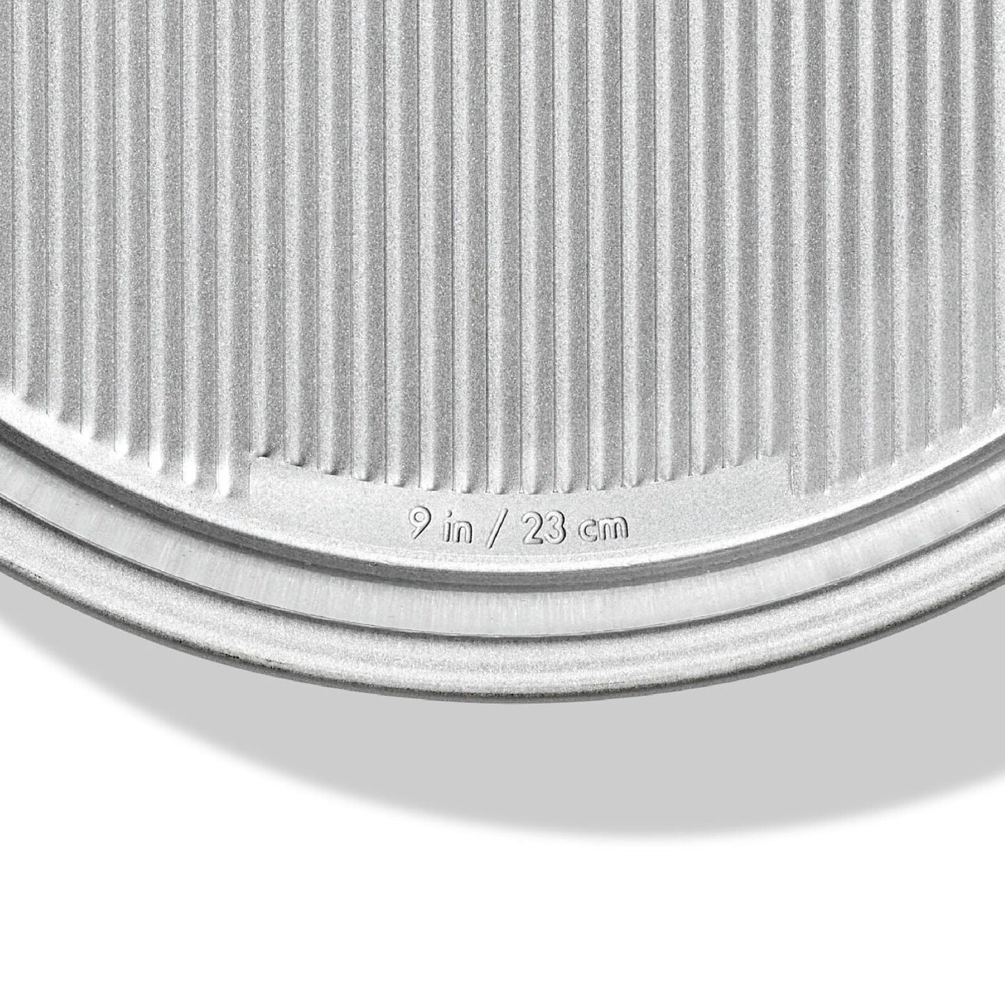 non-stick-pro-clear-coated-9in-round-cake-pan-w4 gg_11435100_9in-round-cake-pan_pdp_04.jpeg