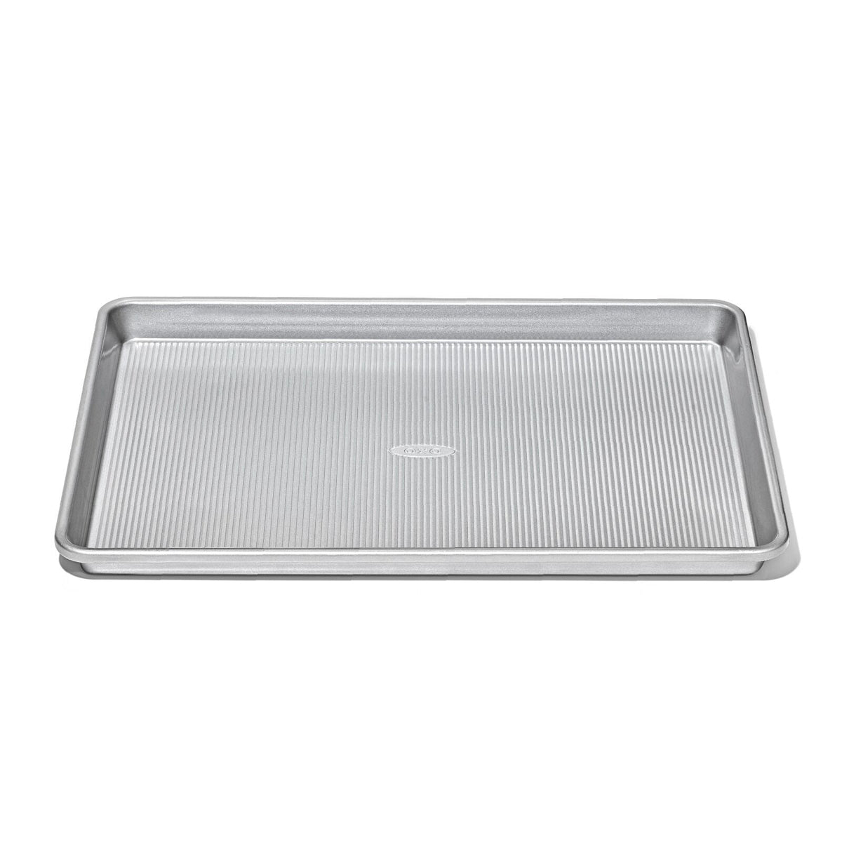 non-stick-pro-clear-coated-half-sheet-pan-m7 gg_11435300_half-sheet-pan_apdp_00_main.jpeg
