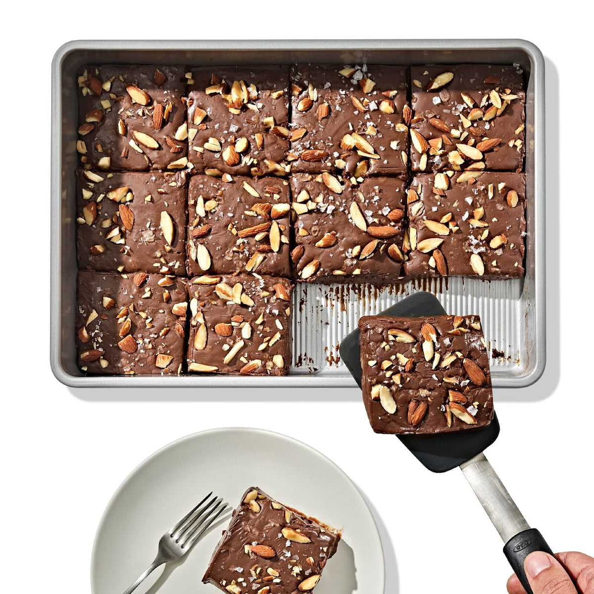 non-stick-pro-clear-coated-9inx13in-cake-pan-n6 gg_11435500_9x13-cake-pan_pdp_03.jpeg