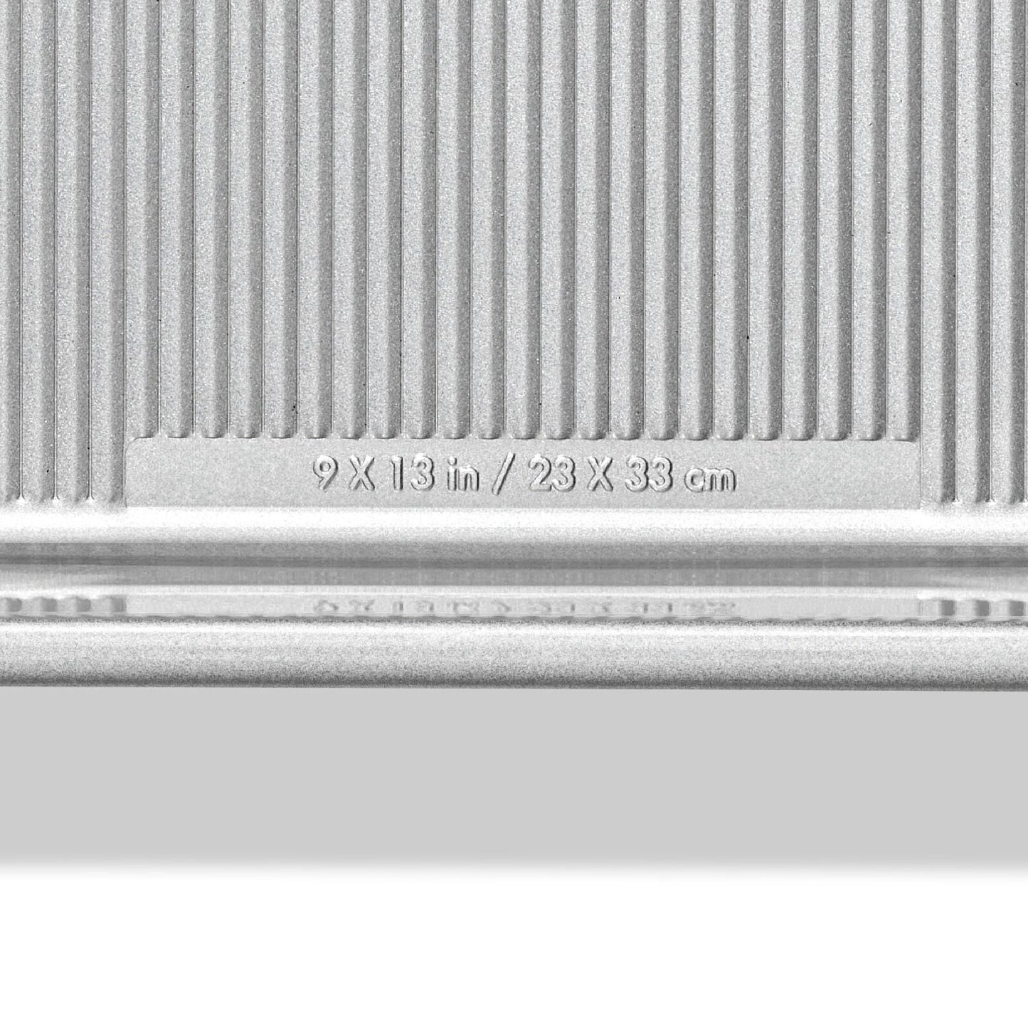 non-stick-pro-clear-coated-9inx13in-cake-pan-n6 gg_11435500_9x13-cake-pan_pdp_06.jpeg