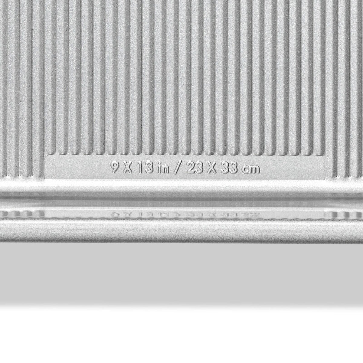 non-stick-pro-clear-coated-9inx13in-cake-pan-n6 gg_11435500_9x13-cake-pan_pdp_06.jpeg